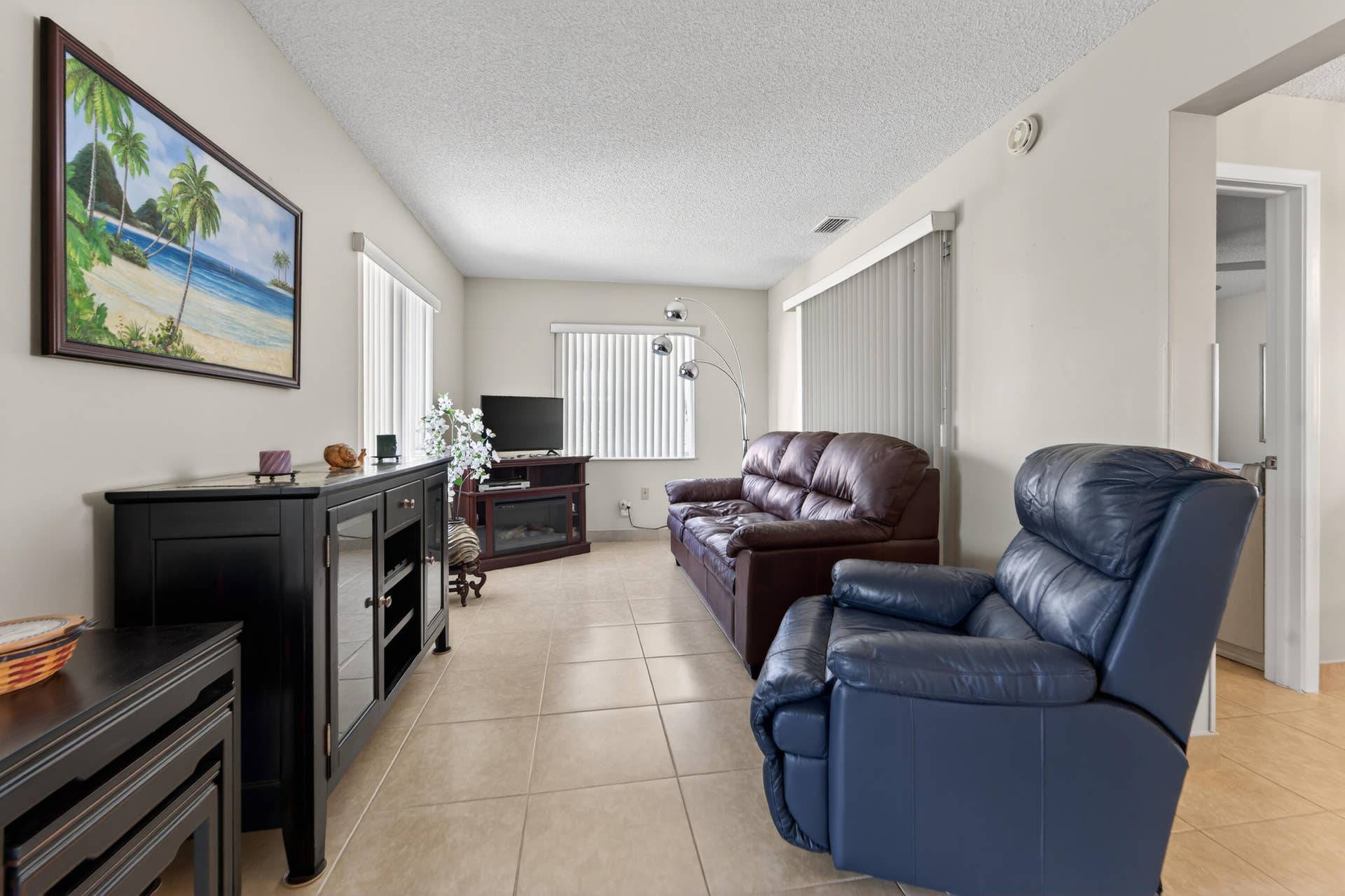 1601 SW 18TH Street SW, Boynton Beach, FL 33426 Large Family Room