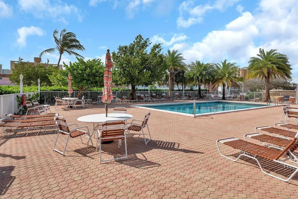 Heated pool