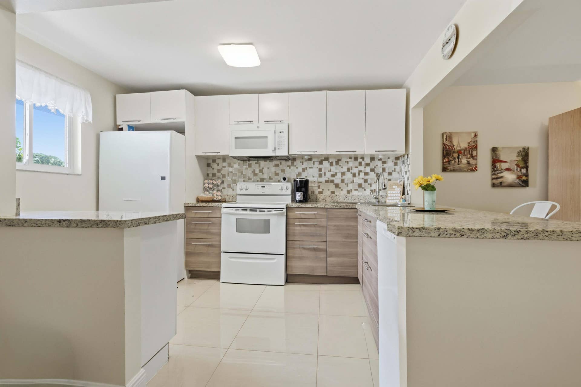 7400 NW 17TH Street, #202, Plantation, FL 33313 LopezProductions 02