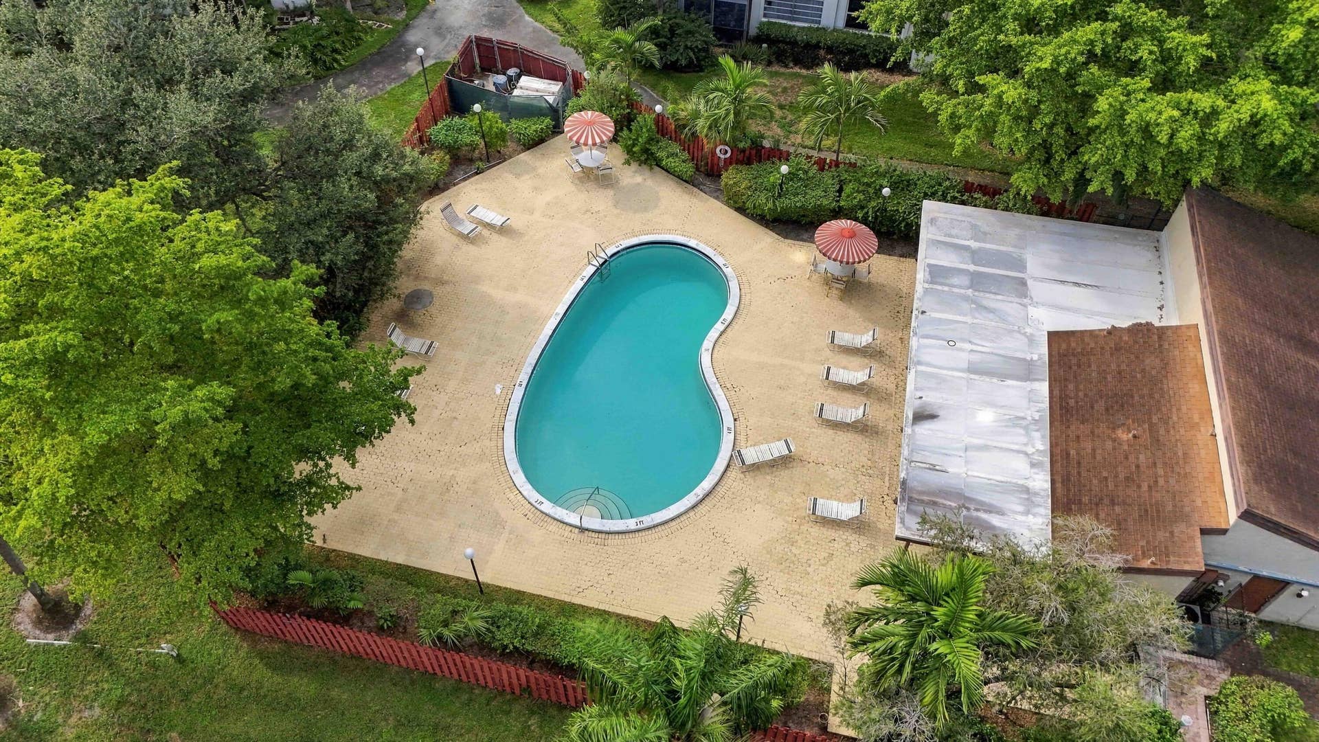 7400 NW 17TH Street, #202, Plantation, FL 33313 LopezProductions 27
