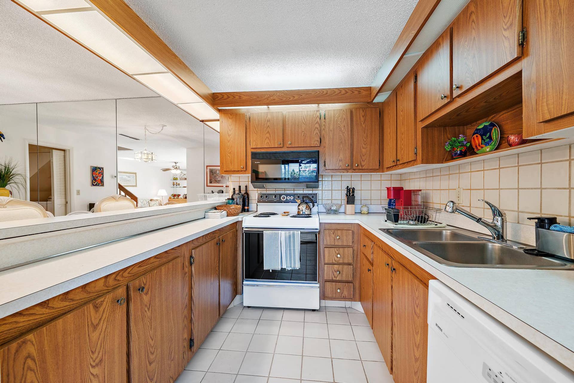 825 CENTER Street, #20C, Jupiter, FL 33458 825 Center St 20C-9