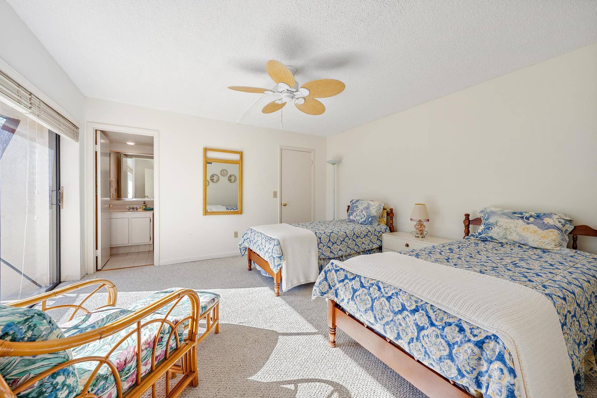 825 CENTER Street, #20C, Jupiter, FL 33458 825 Center St 20C-16