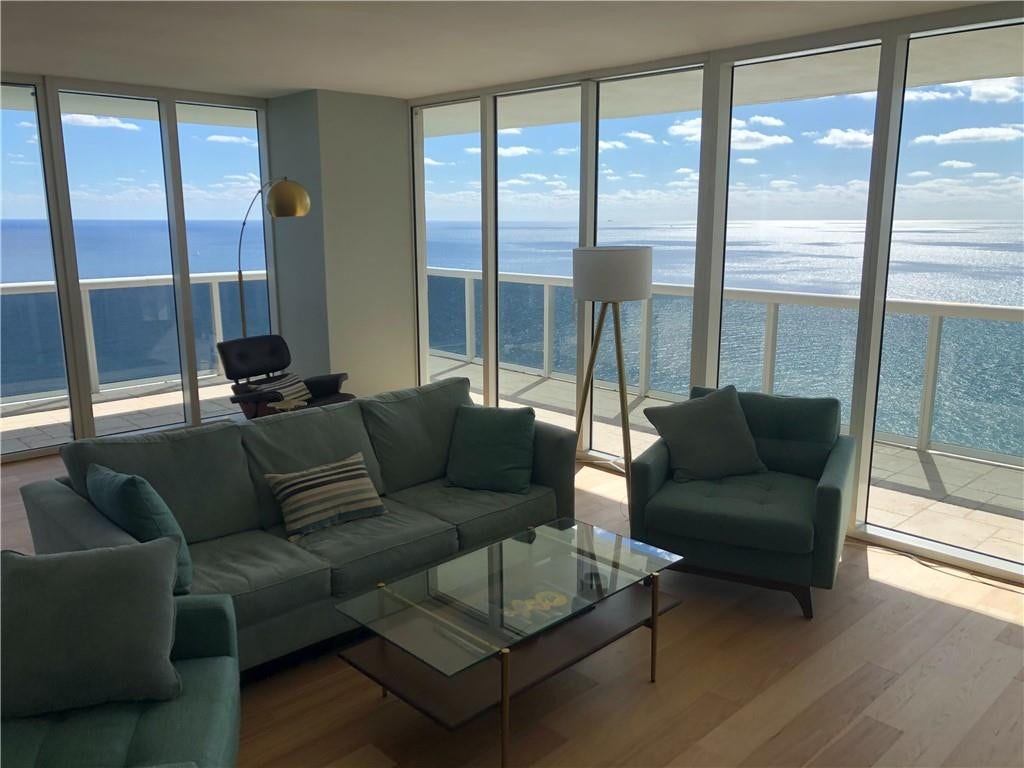 1830 S Ocean Drive, #3502, Hallandale Beach, FL 33009 Living Area