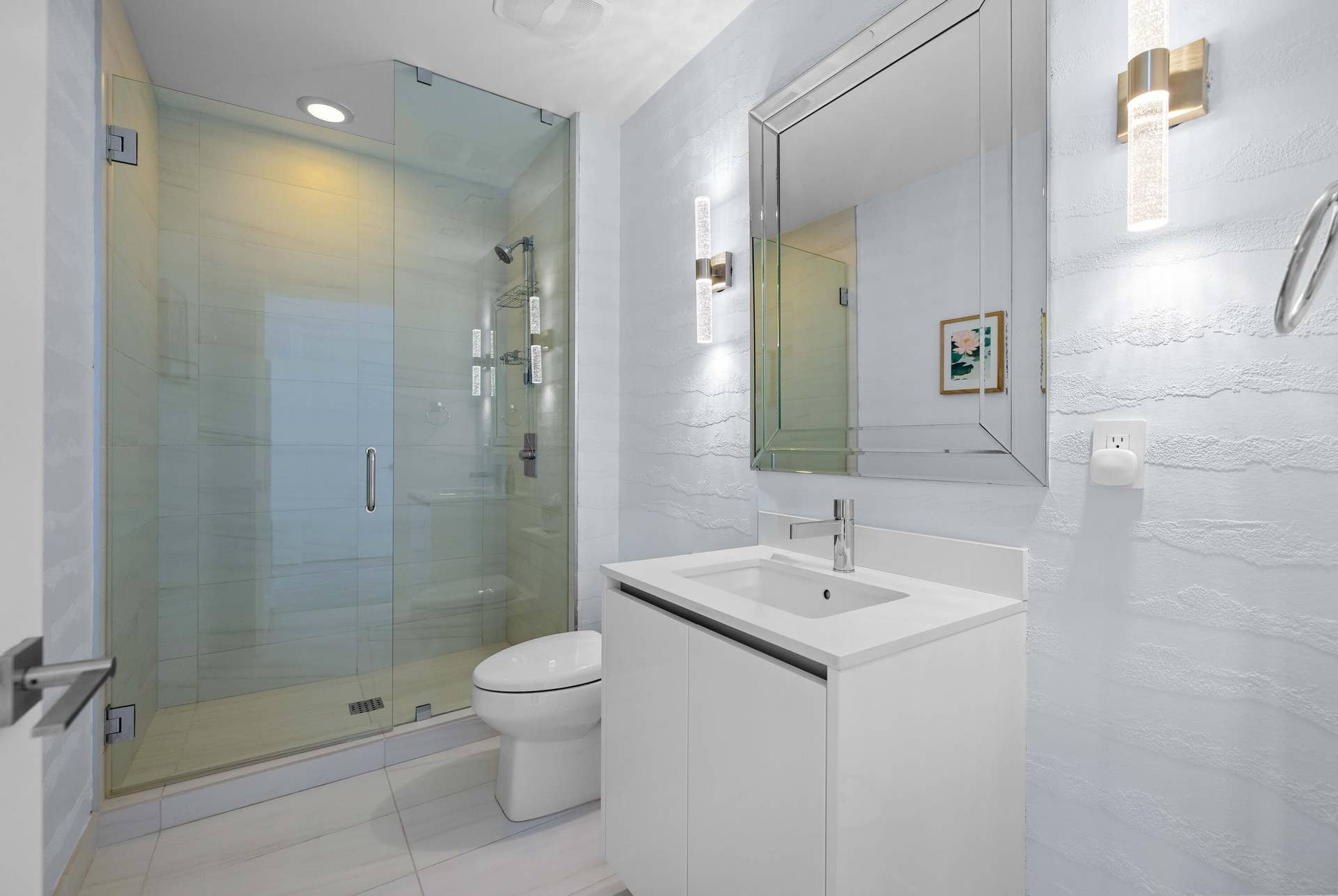 2200 N OCEAN Boulevard, #S1402, Fort Lauderdale, FL 33305 Bathroom #3