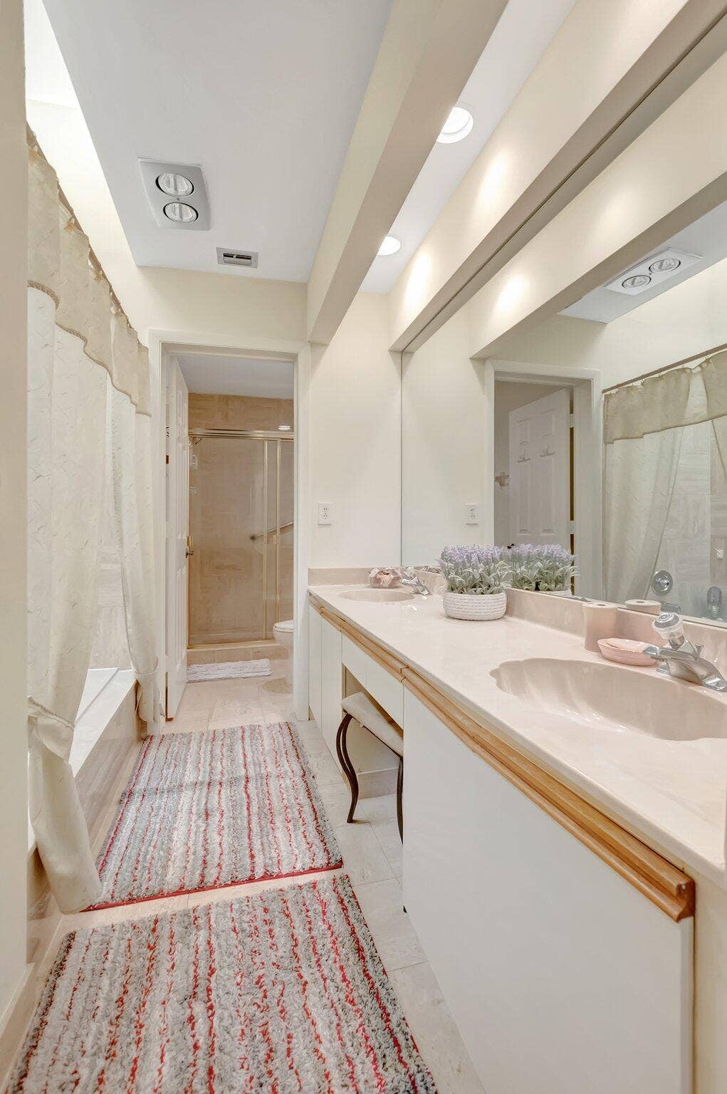7472 La Paz Boulevard, #302, Boca Raton, Boca Raton, FL 33433 Master bath
