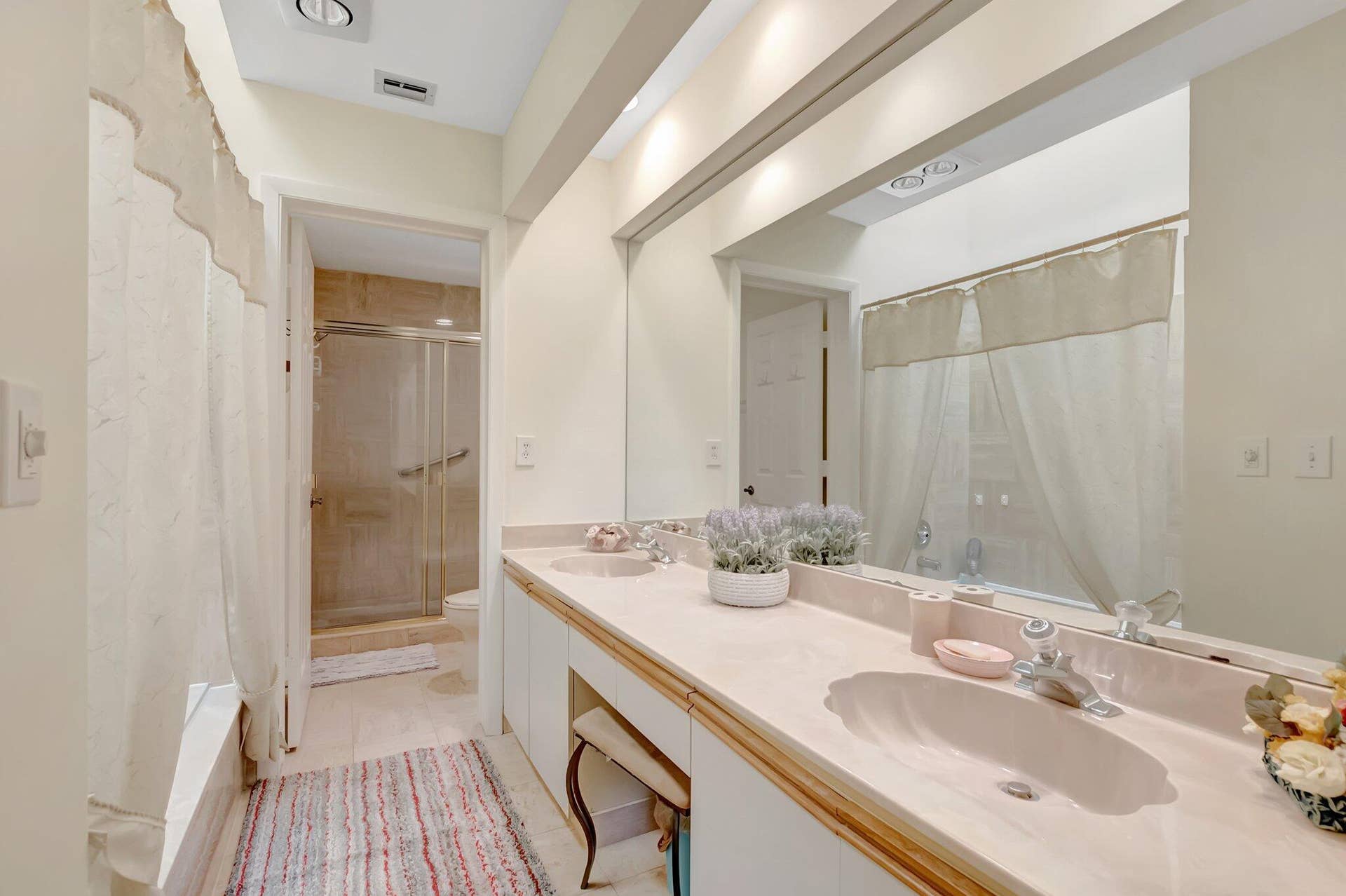 7472 La Paz Boulevard, #302, Boca Raton, Boca Raton, FL 33433 Master bath