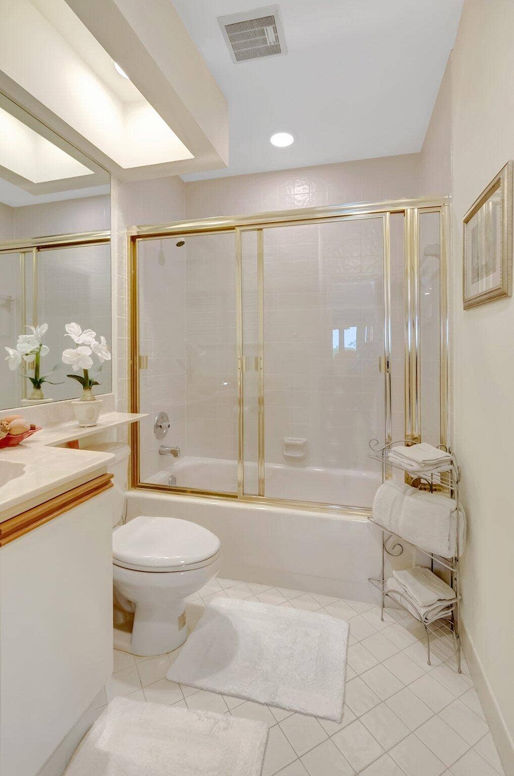 7472 La Paz Boulevard, #302, Boca Raton, Boca Raton, FL 33433 Bath 2
