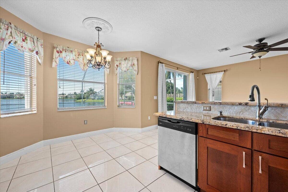 7639 Northtree Club Drive, Greenacres, FL 33467 10-LUX_6184