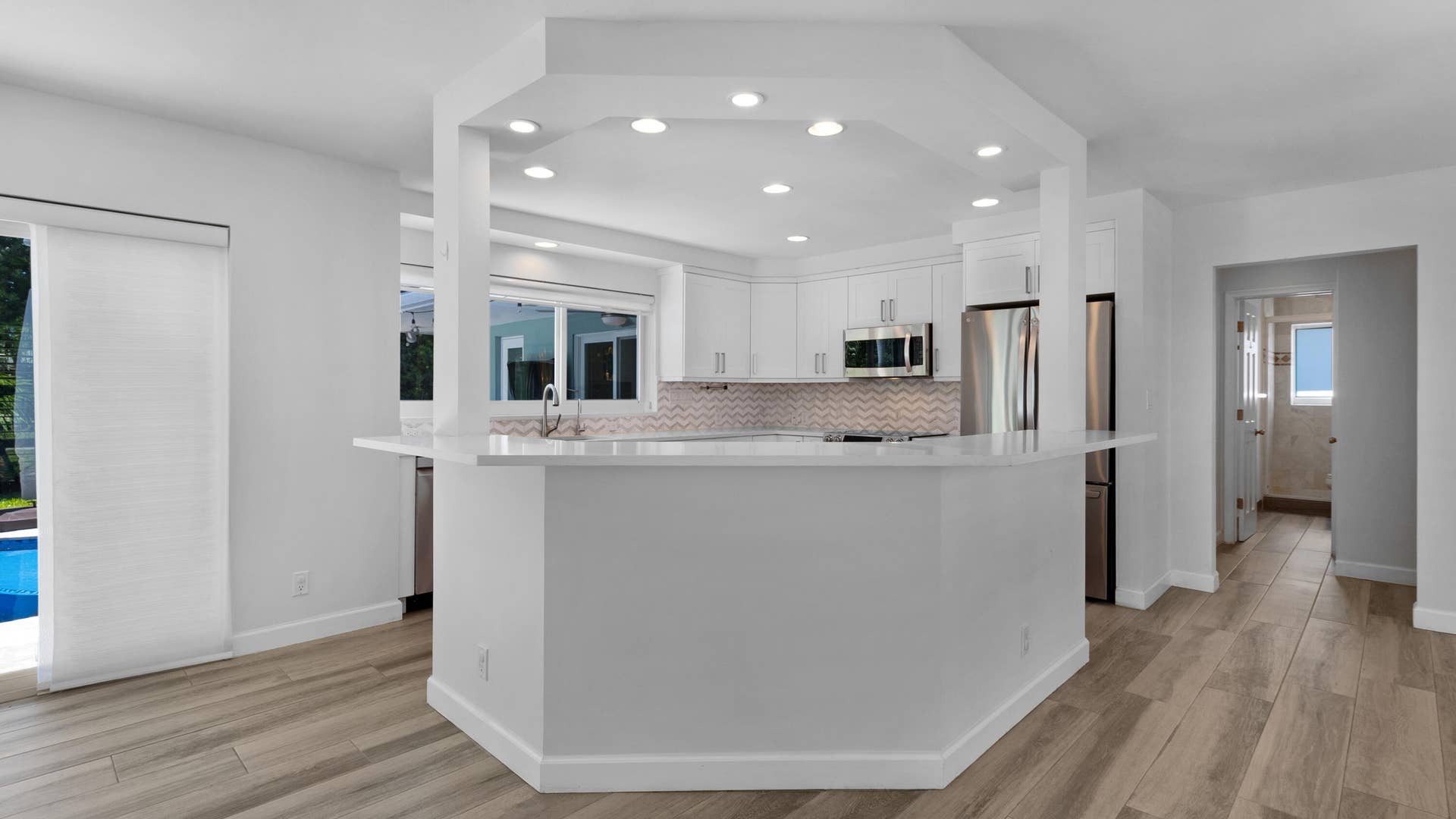 5830 NE 21ST Avenue, Fort Lauderdale, FL 33308 13_accutour_01 5830-ne-21st-ave-012