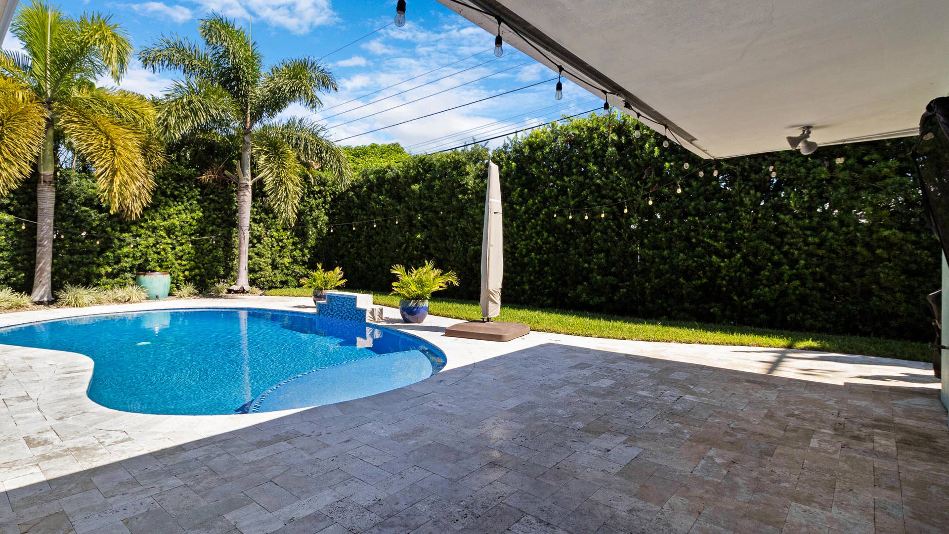 5830 NE 21ST Avenue, Fort Lauderdale, FL 33308 43_accutour_01 5830-ne-21st-ave-039