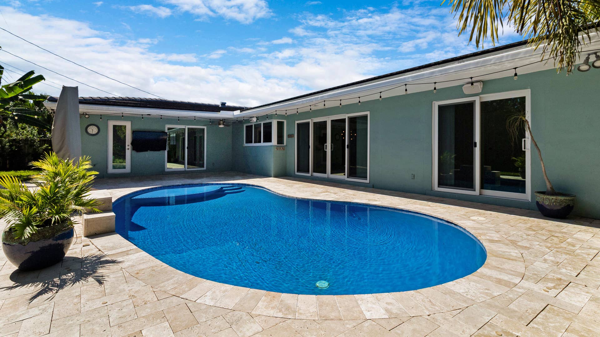 5830 NE 21ST Avenue, Fort Lauderdale, FL 33308 45_accutour_01 5830-ne-21st-ave-041