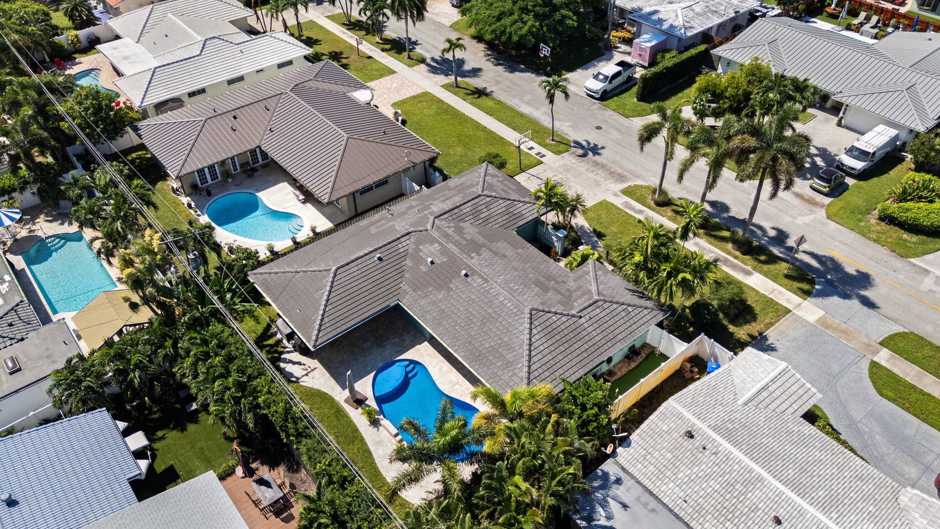 5830 NE 21ST Avenue, Fort Lauderdale, FL 33308 51_accutour_01 5830-ne-21st-ave-047