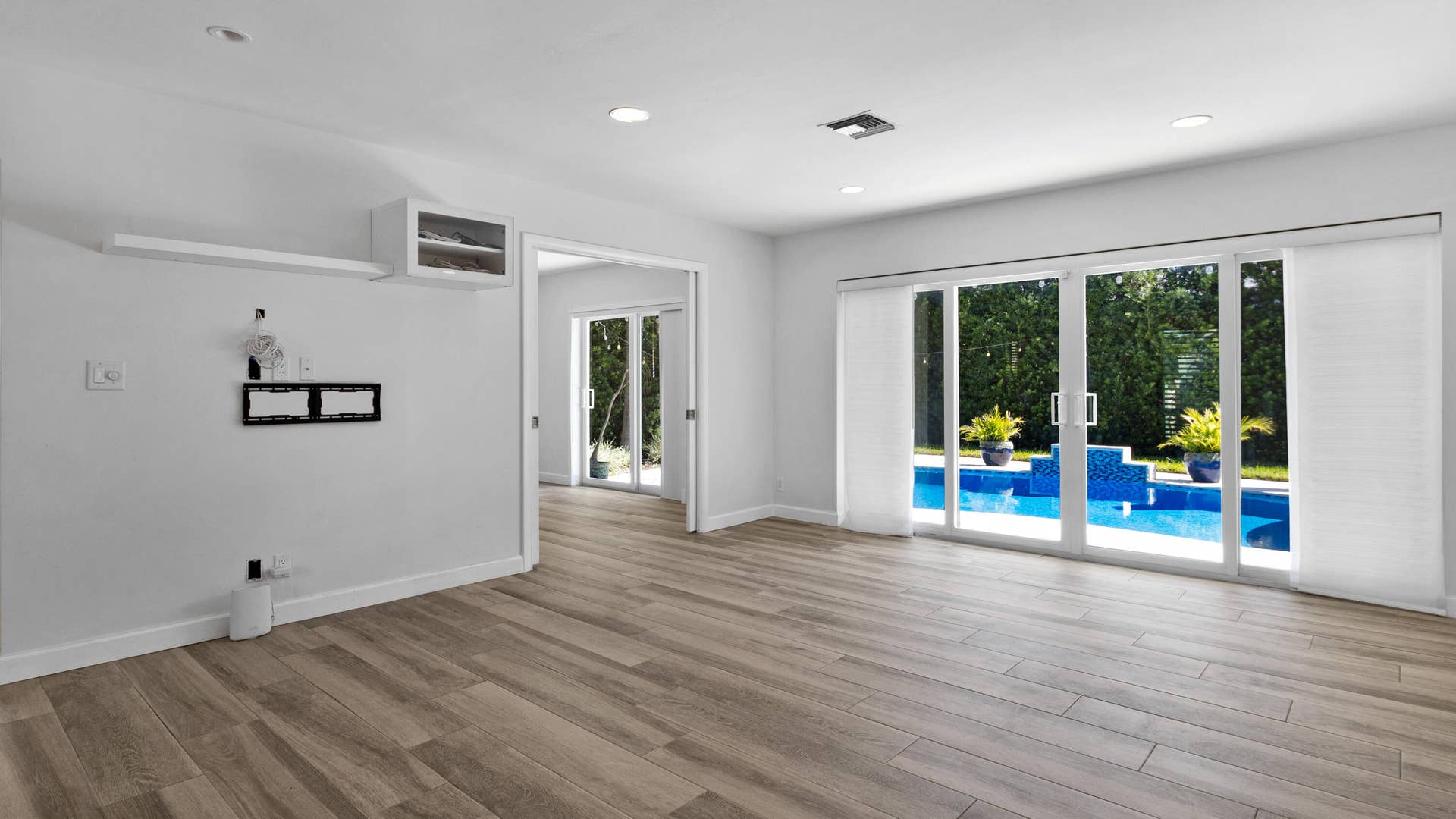 5830 NE 21ST Avenue, Fort Lauderdale, FL 33308 12_accutour_01 5830-ne-21st-ave-011
