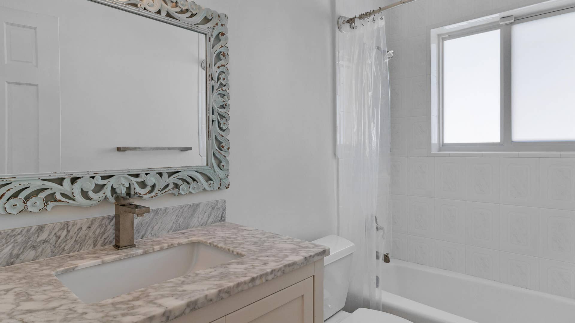 5830 NE 21ST Avenue, Fort Lauderdale, FL 33308 32_accutour_01 5830-ne-21st-ave-030
