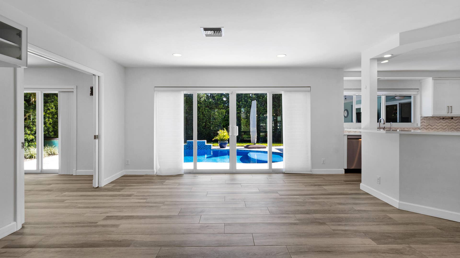 5830 NE 21ST Avenue, Fort Lauderdale, FL 33308 10_accutour_01 5830-ne-21st-ave-009