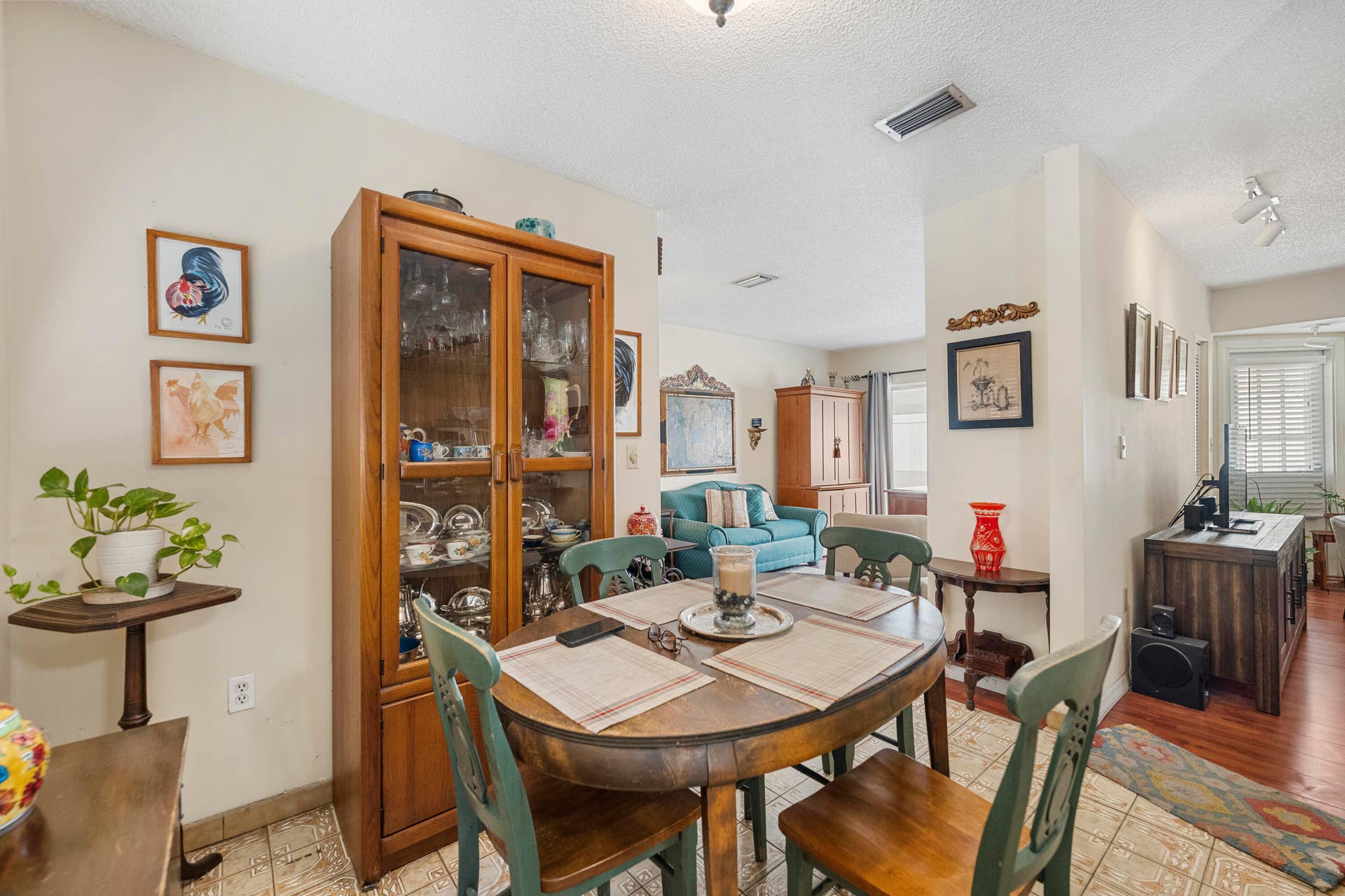 820 SW 12TH Place, Fort Lauderdale, FL 33315 DSC04843