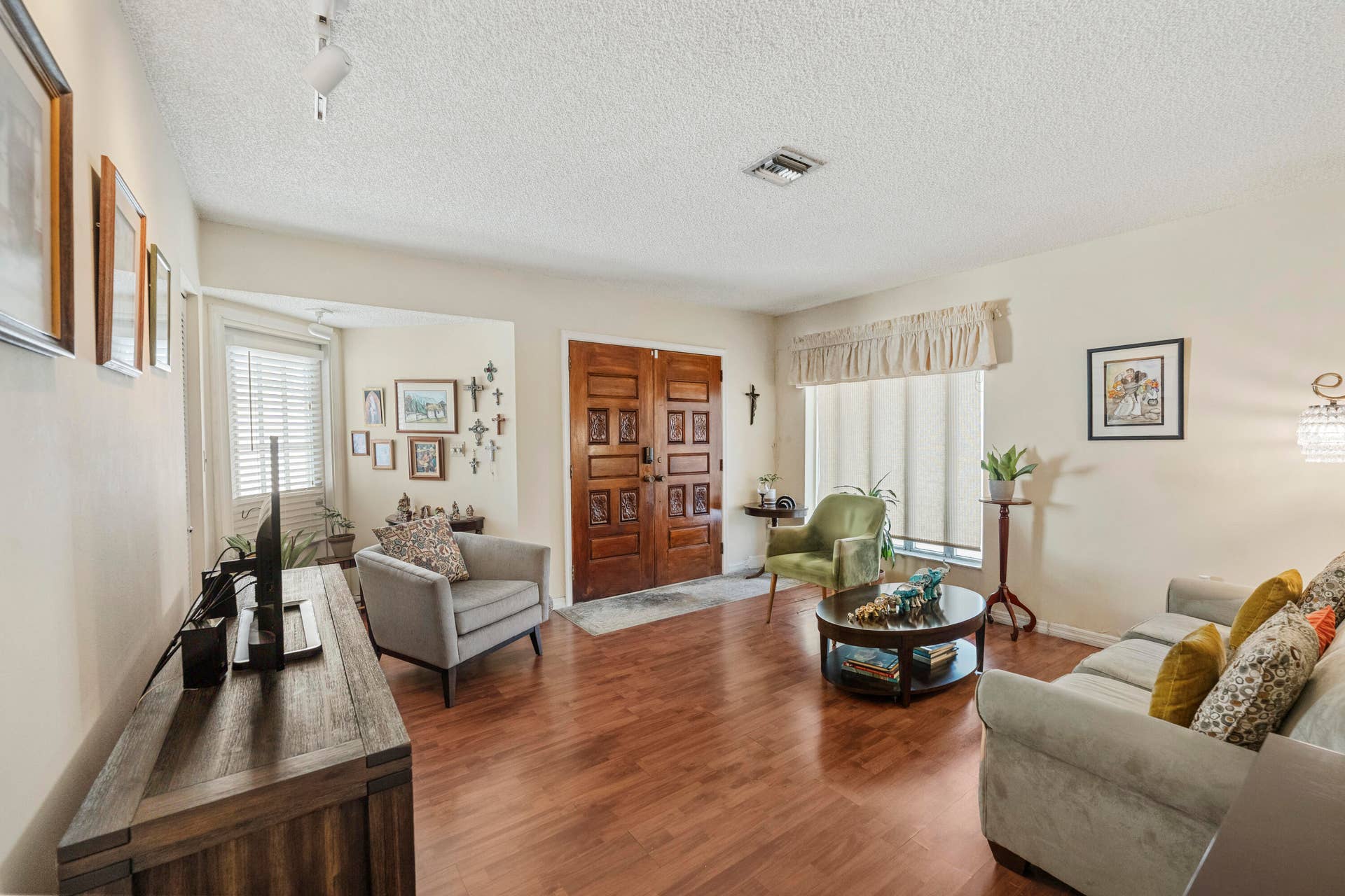 820 SW 12TH Place, Fort Lauderdale, FL 33315 DSC04938