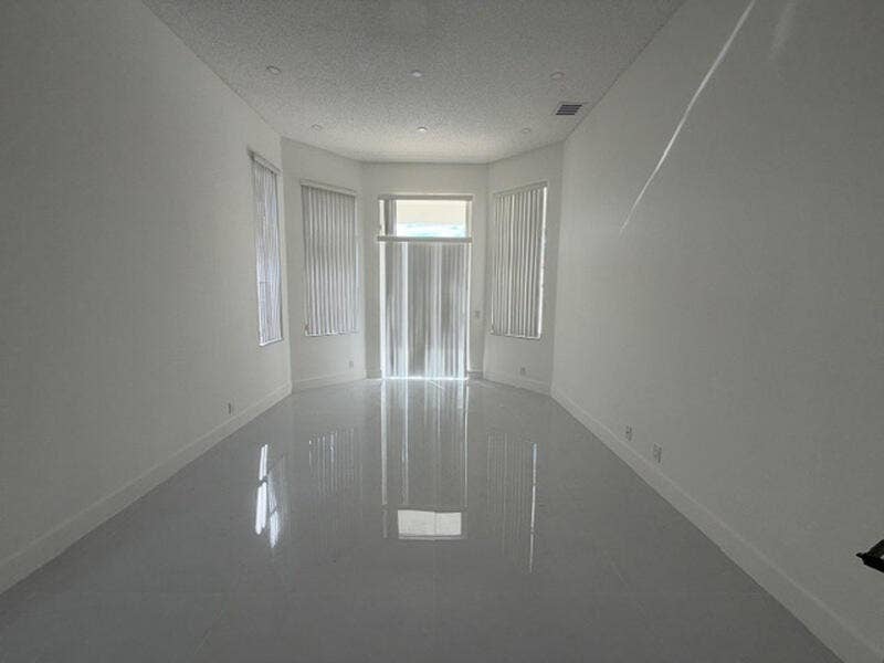 1260 GINGER Circle, Weston, FL 33326 42664_04_image-197552_10.13.2026