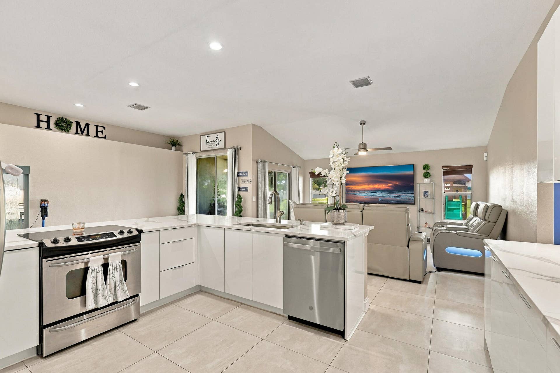 2326 SW WEBSTER Lane, Port St Lucie, FL 34953 kitchen