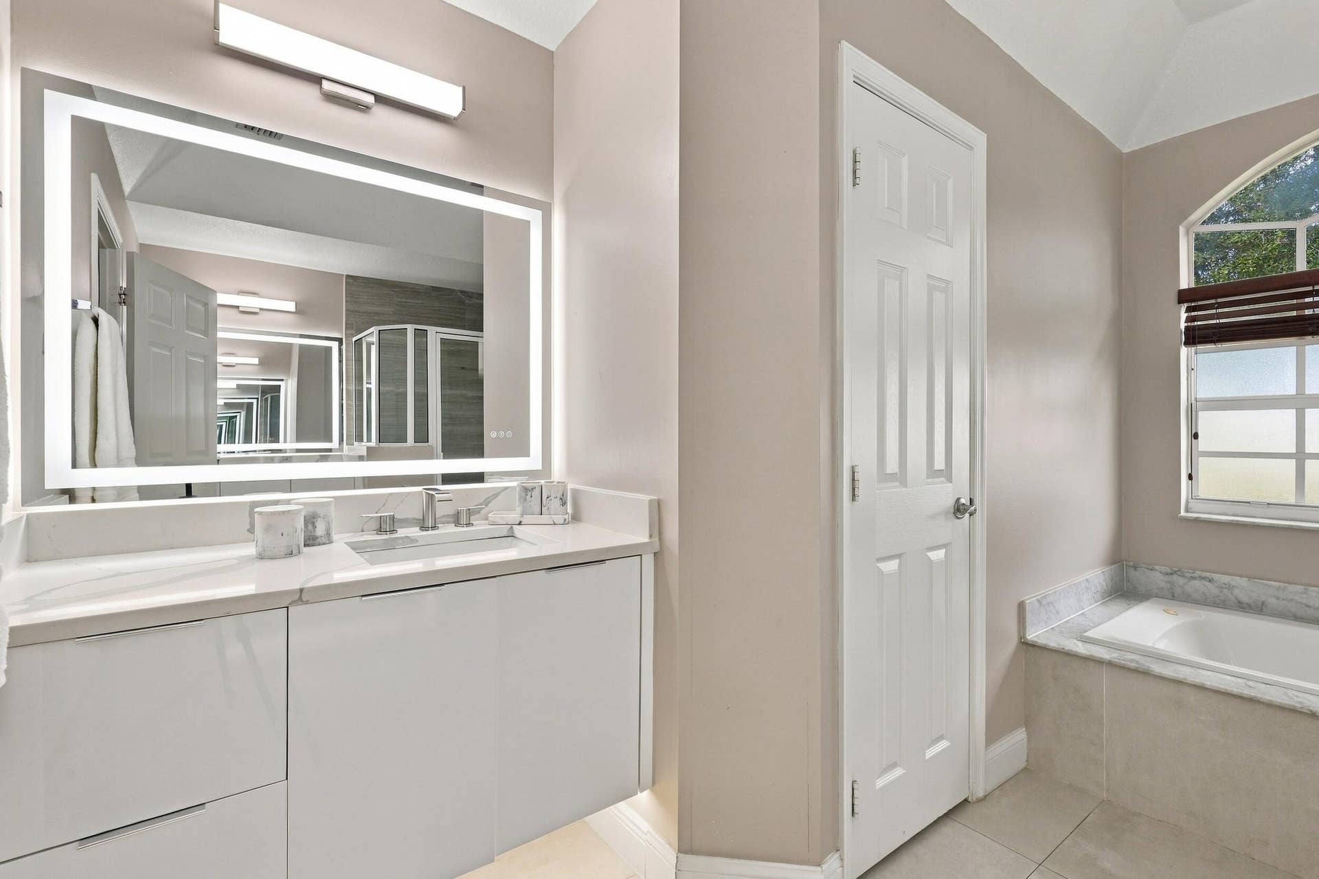 2326 SW WEBSTER Lane, Port St Lucie, FL 34953 master bathroom