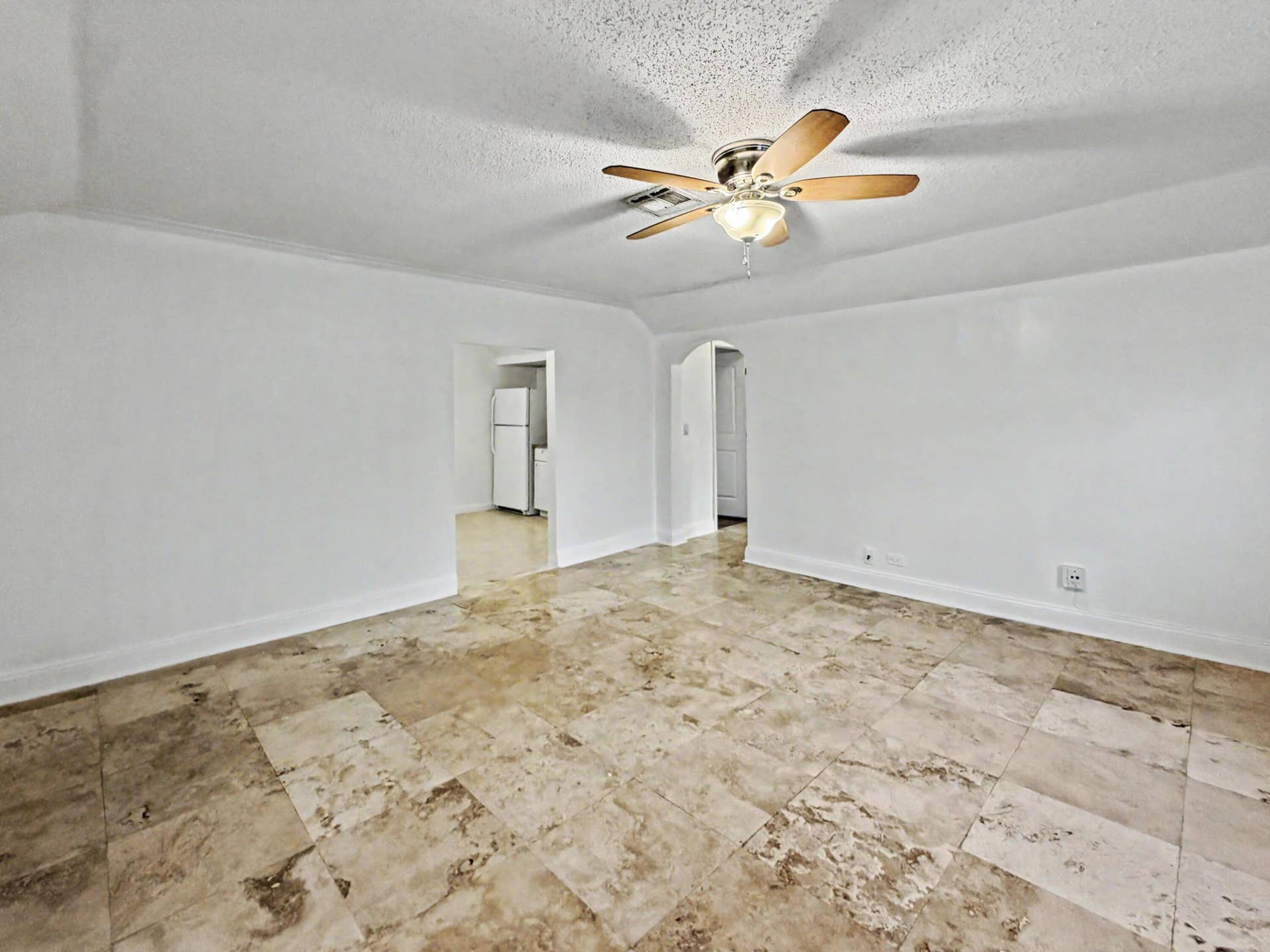 201 S Swinton Avenue, #B, Delray Beach, FL 33444 Living Room