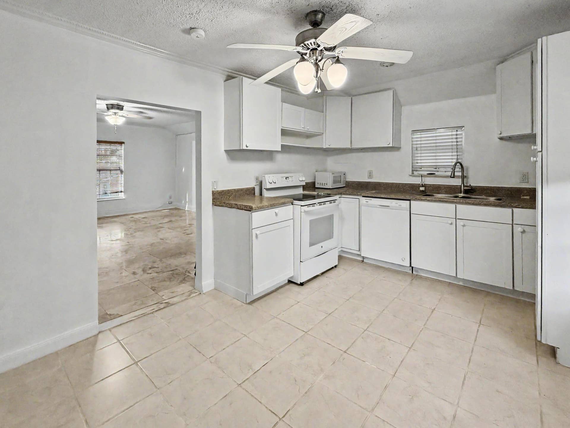 201 S Swinton Avenue, #B, Delray Beach, FL 33444 IMG_7927