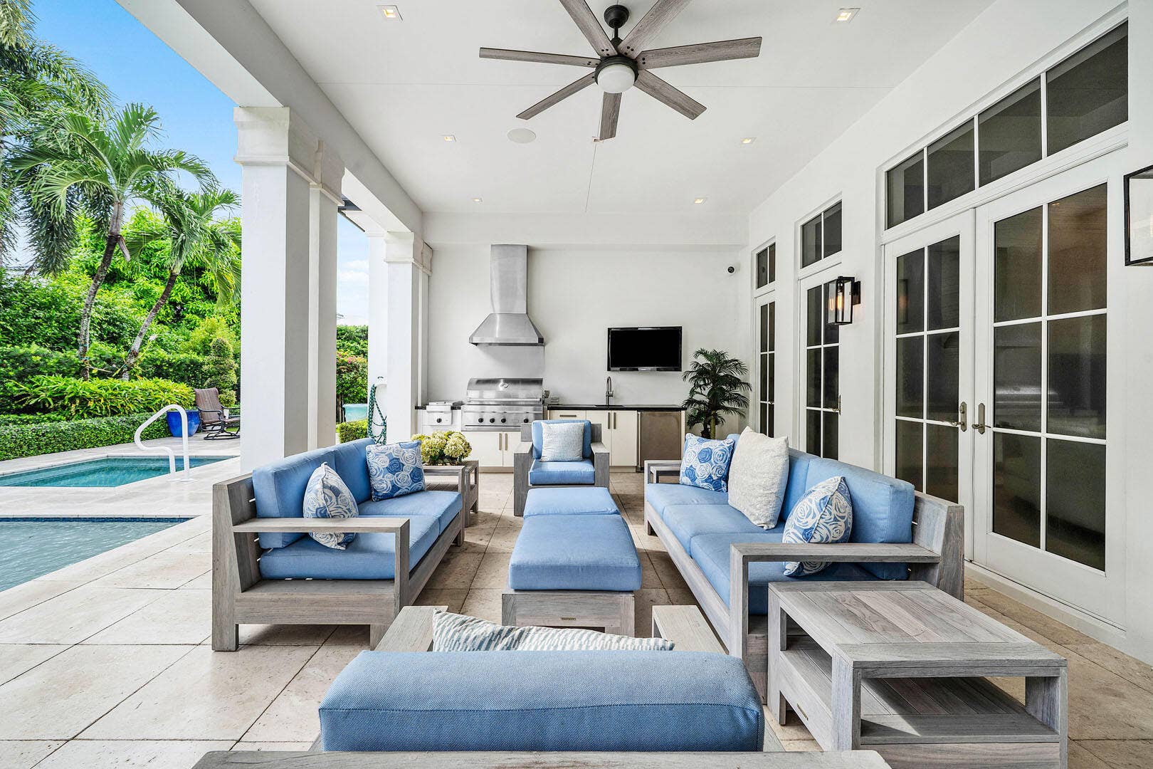 2296_Acorn_Palm_Road_28
