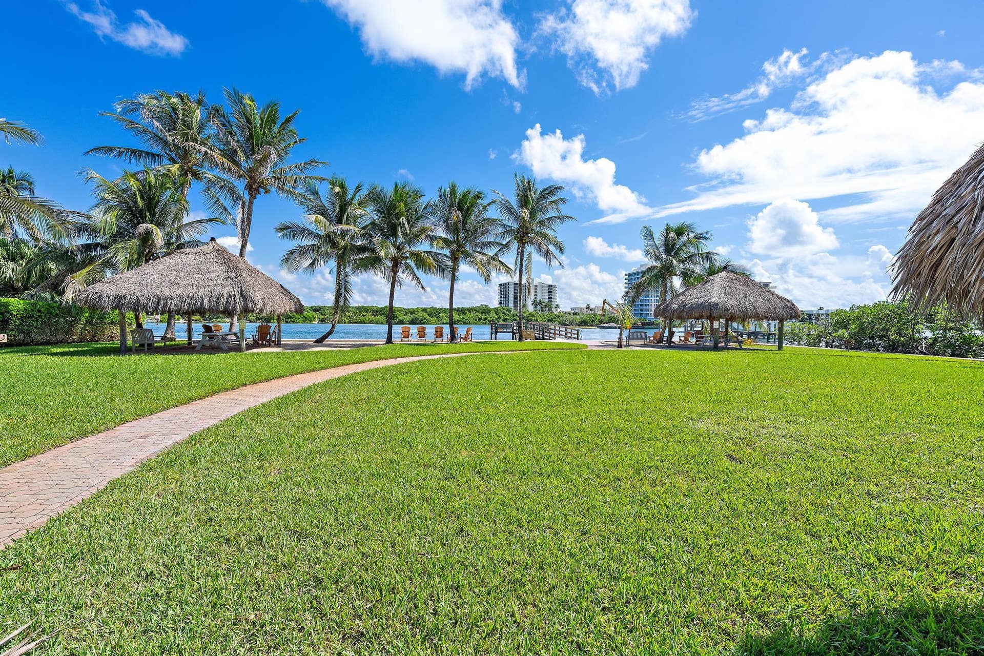 3335 Cove Rd-1