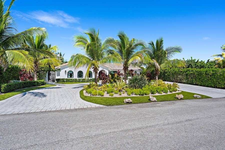 Property photo for 3335 Cove Road, Jupiter, FL