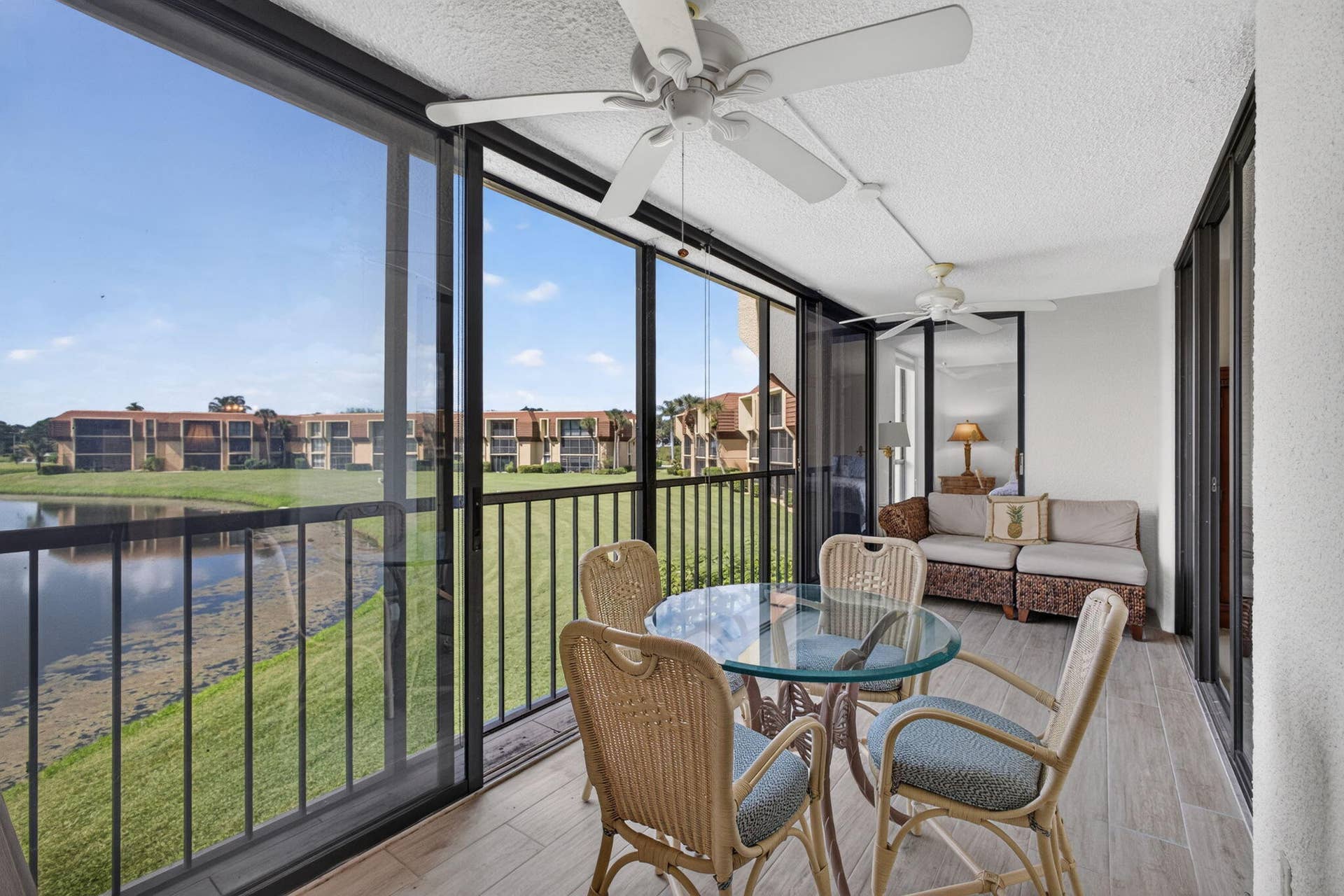 5344 WOODLAND LAKES Drive, #225, Palm Beach Gardens, FL 33418 Screened-in Balcony