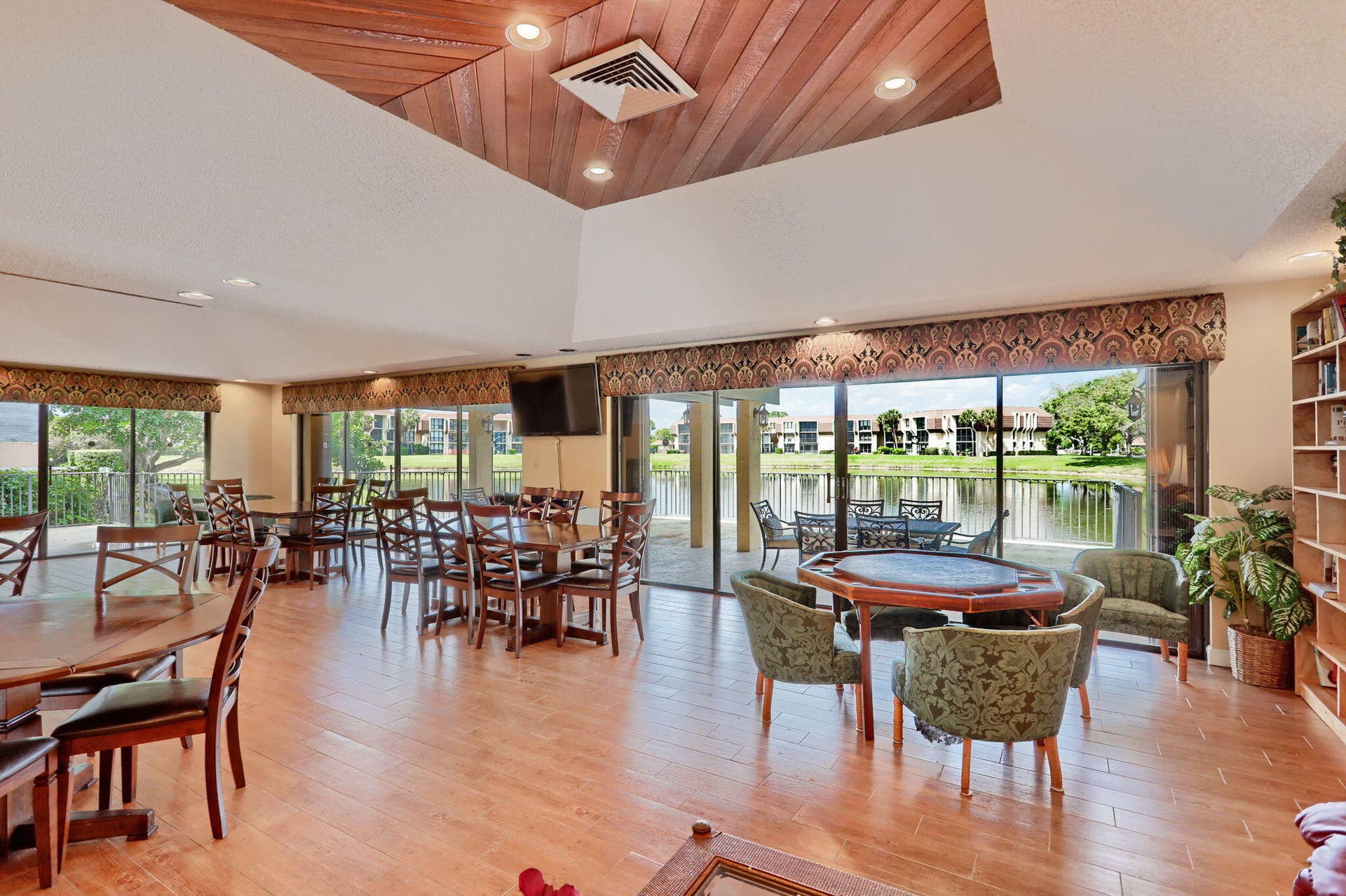 5344 WOODLAND LAKES Drive, #225, Palm Beach Gardens, FL 33418 Clubhouse