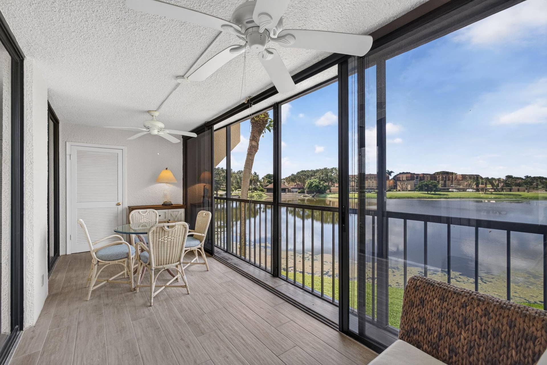 5344 WOODLAND LAKES Drive, #225, Palm Beach Gardens, FL 33418 Screened-in Balcony