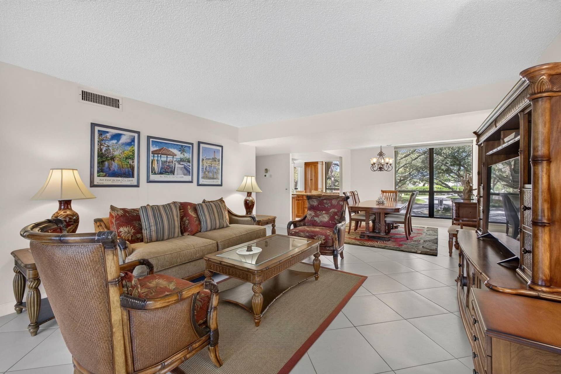5344 WOODLAND LAKES Drive, #225, Palm Beach Gardens, FL 33418 37-web-or-mls-WL - Living Rm-Dining Rm