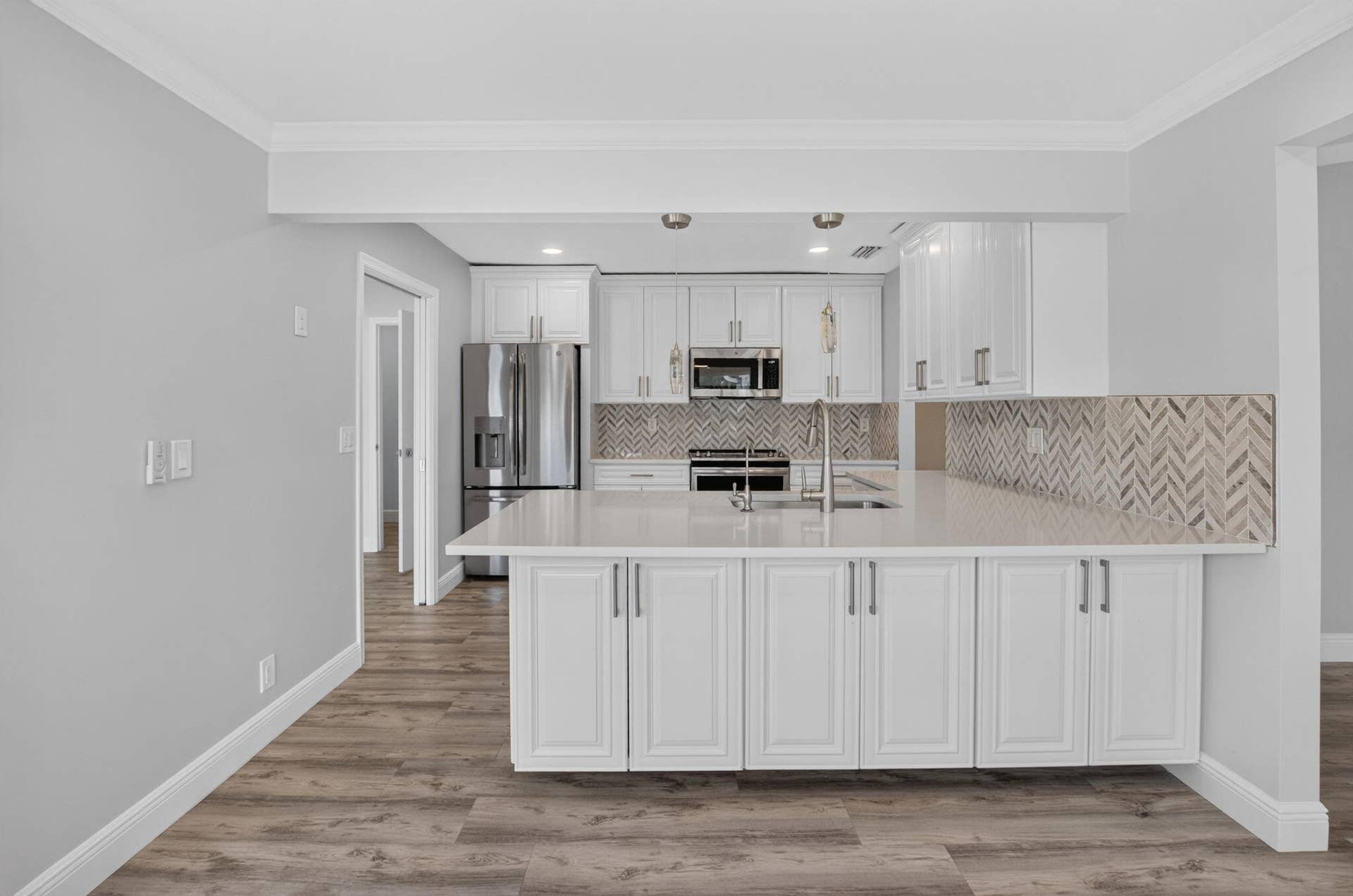 787 HAVANA Drive, Boca Raton, FL 33487 kitchen