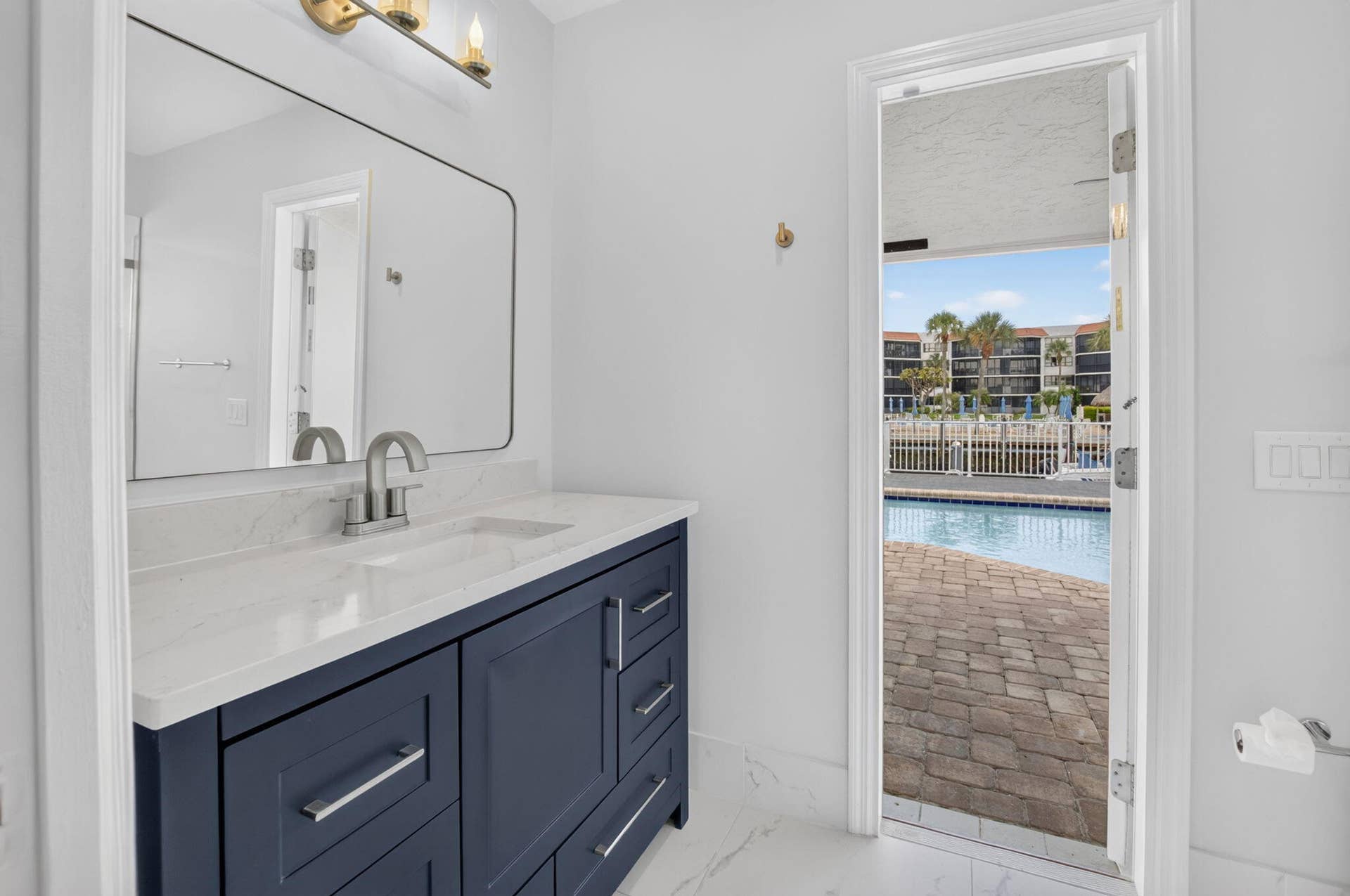 787 HAVANA Drive, Boca Raton, FL 33487 Master Bath door
