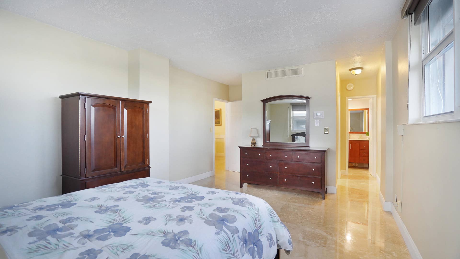 4250 Galt Ocean Drive, #1A, Fort Lauderdale, FL 33308 DSC03087