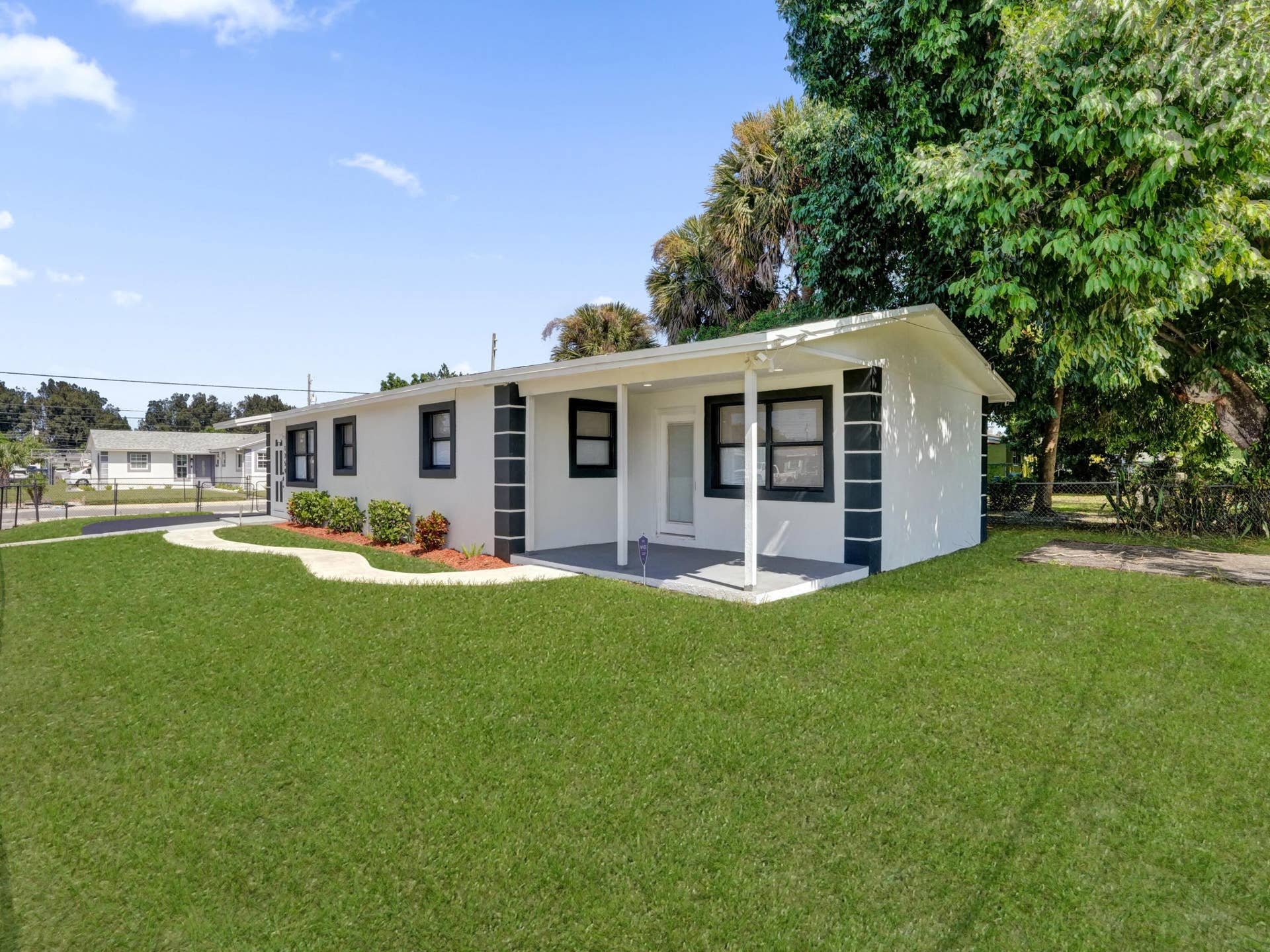 1259 W 26th Street, West Palm Beach, FL 33404 5-print-DSC07101