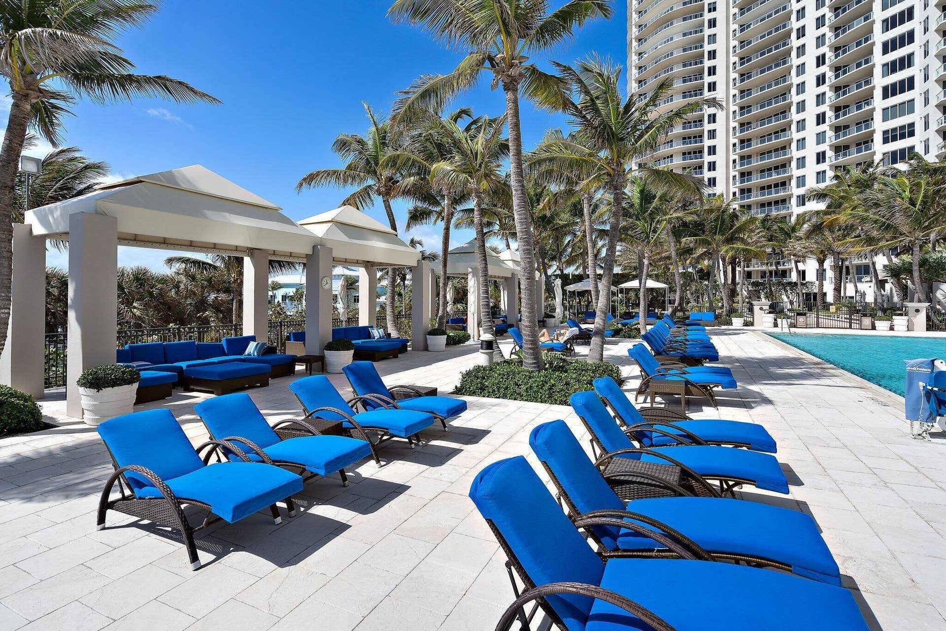 2700 N Ocean Drive, #2304b, Singer Island, FL 33404 Cabanas