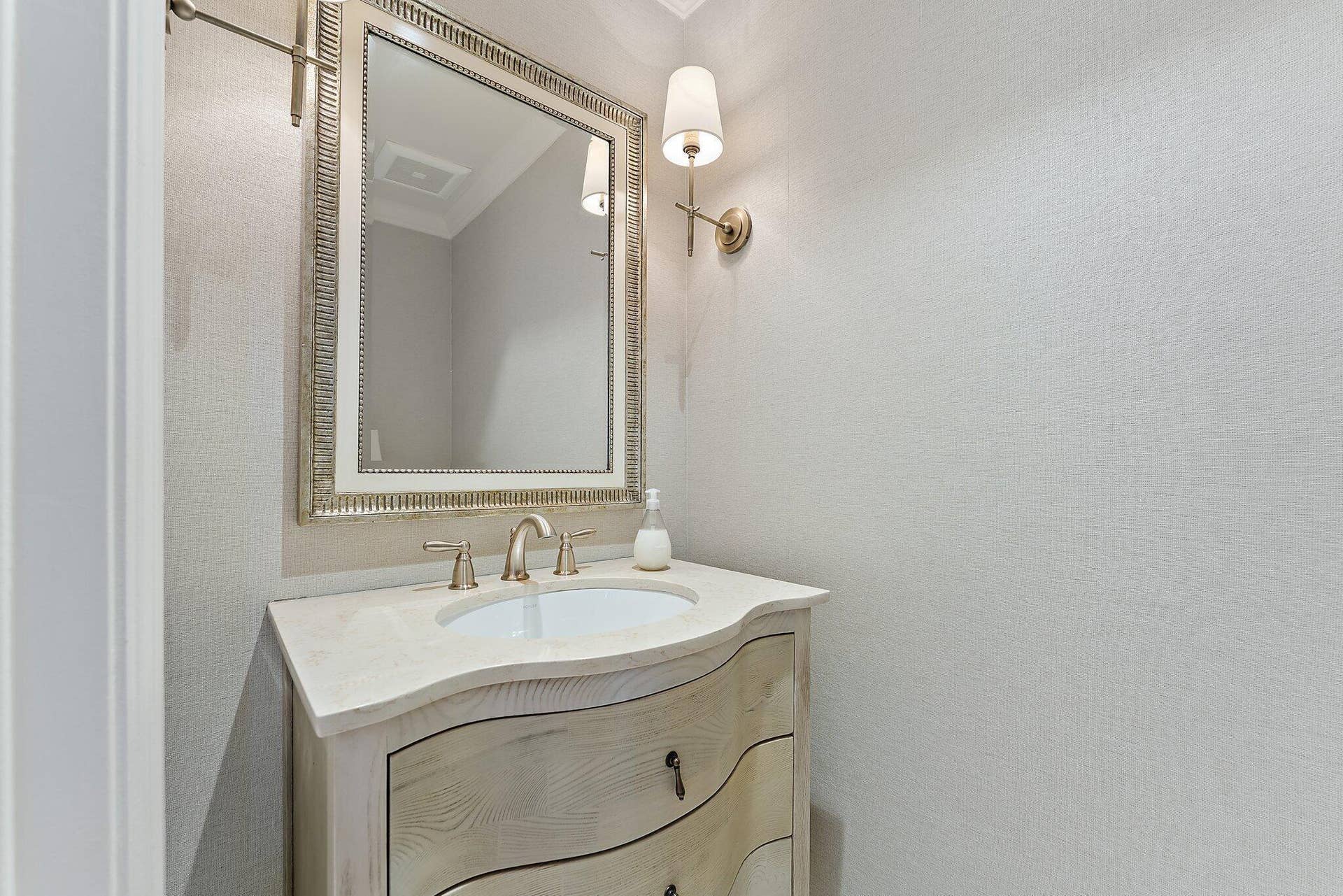2700 N Ocean Drive, #2304b, Singer Island, FL 33404 Powder Room