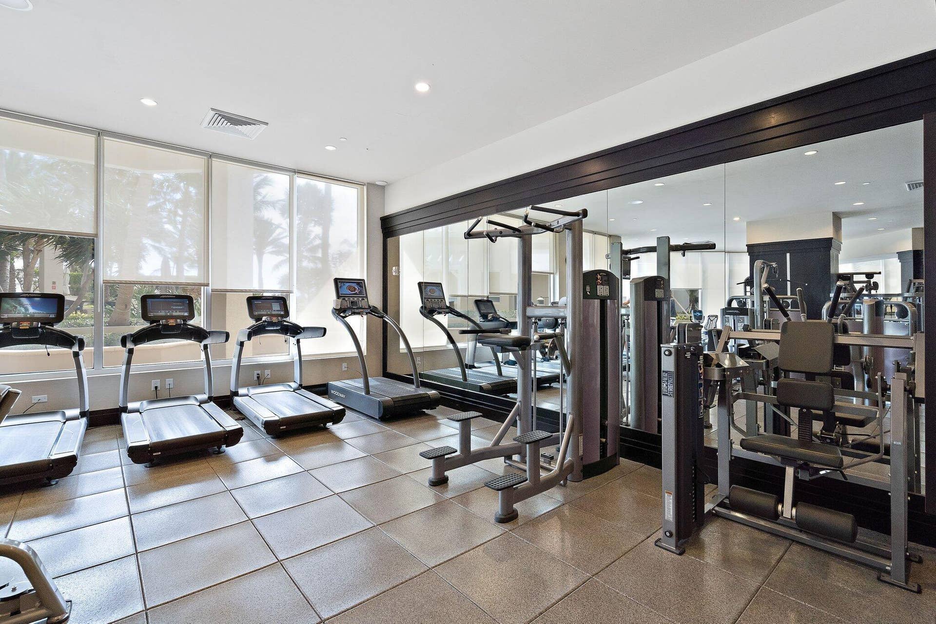 2700 N Ocean Drive, #2304b, Singer Island, FL 33404 Gym