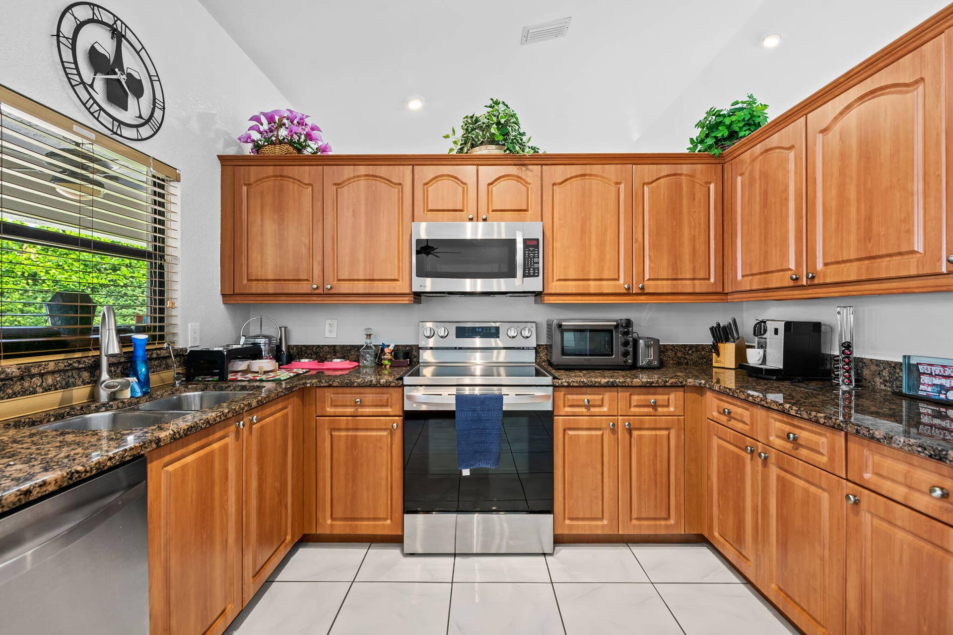 10125 SW 20TH Street, Davie, FL 33324 12-web-or-mls-DSC_0055