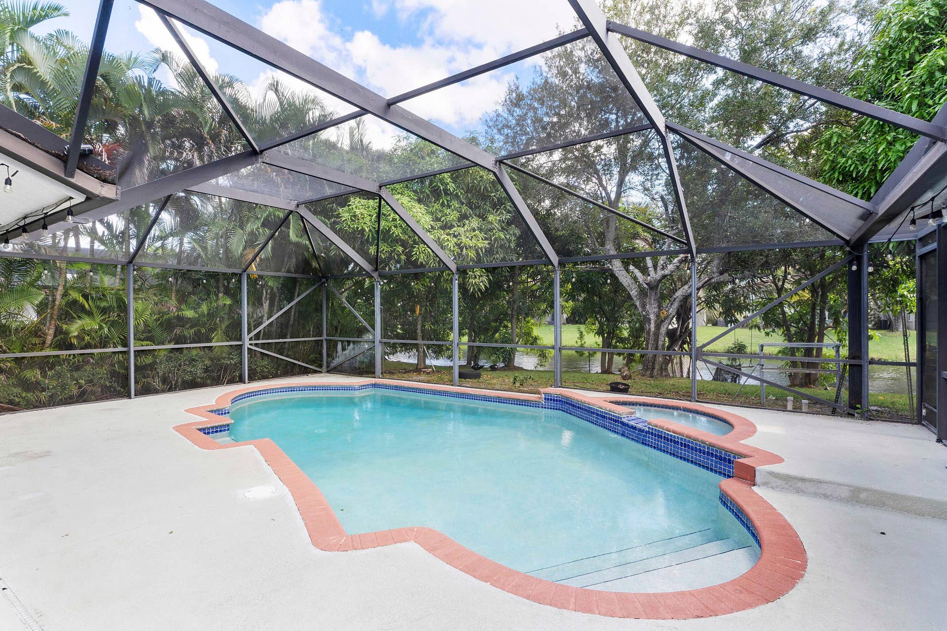 11932 nw 2nd st_021