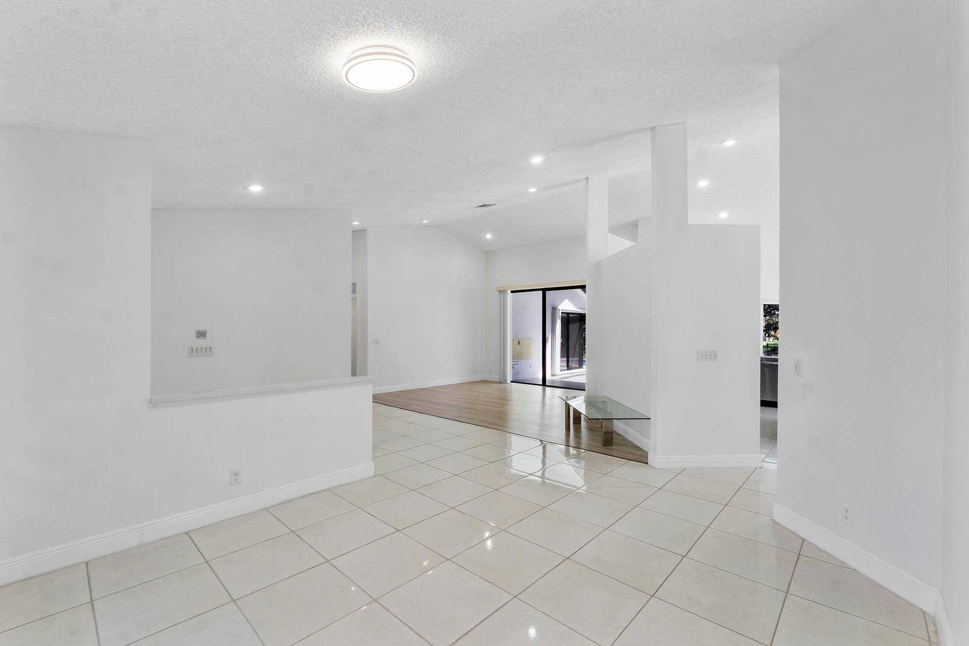 11932 nw 2nd st_038
