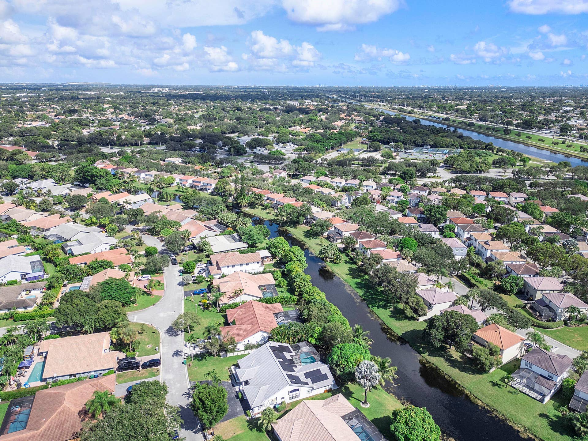 11932 nw 2nd st_010