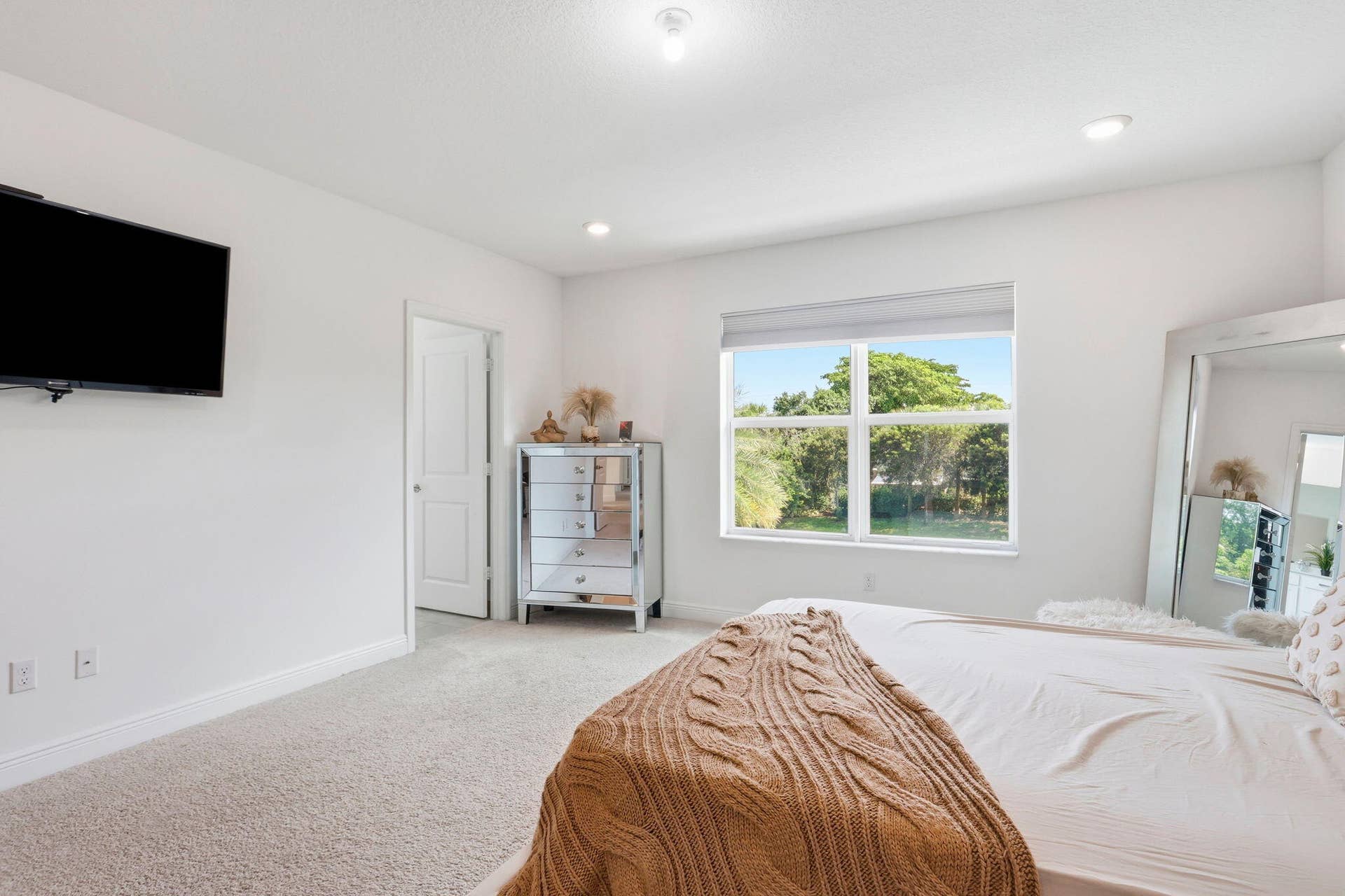 4228 VELEIROS Avenue, Deerfield Beach, FL 33064 25-web-or-mls-015_0E2A3382_with_tv