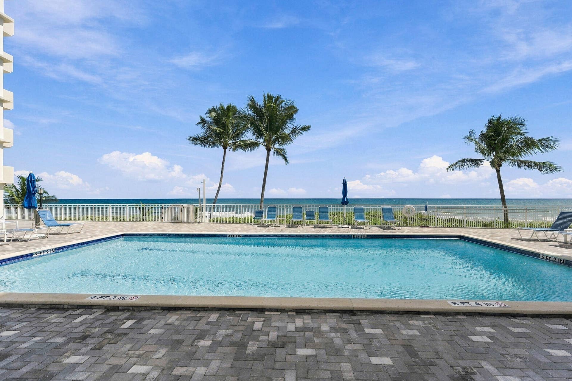 25_pool
