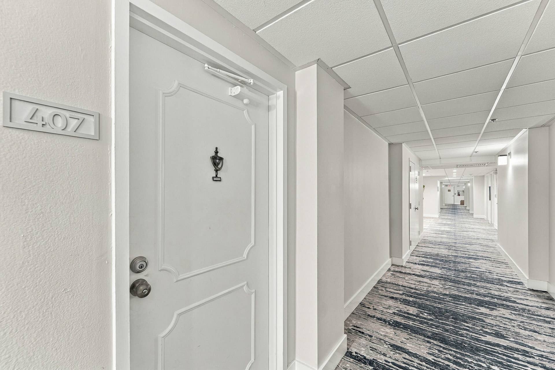 04_hallway