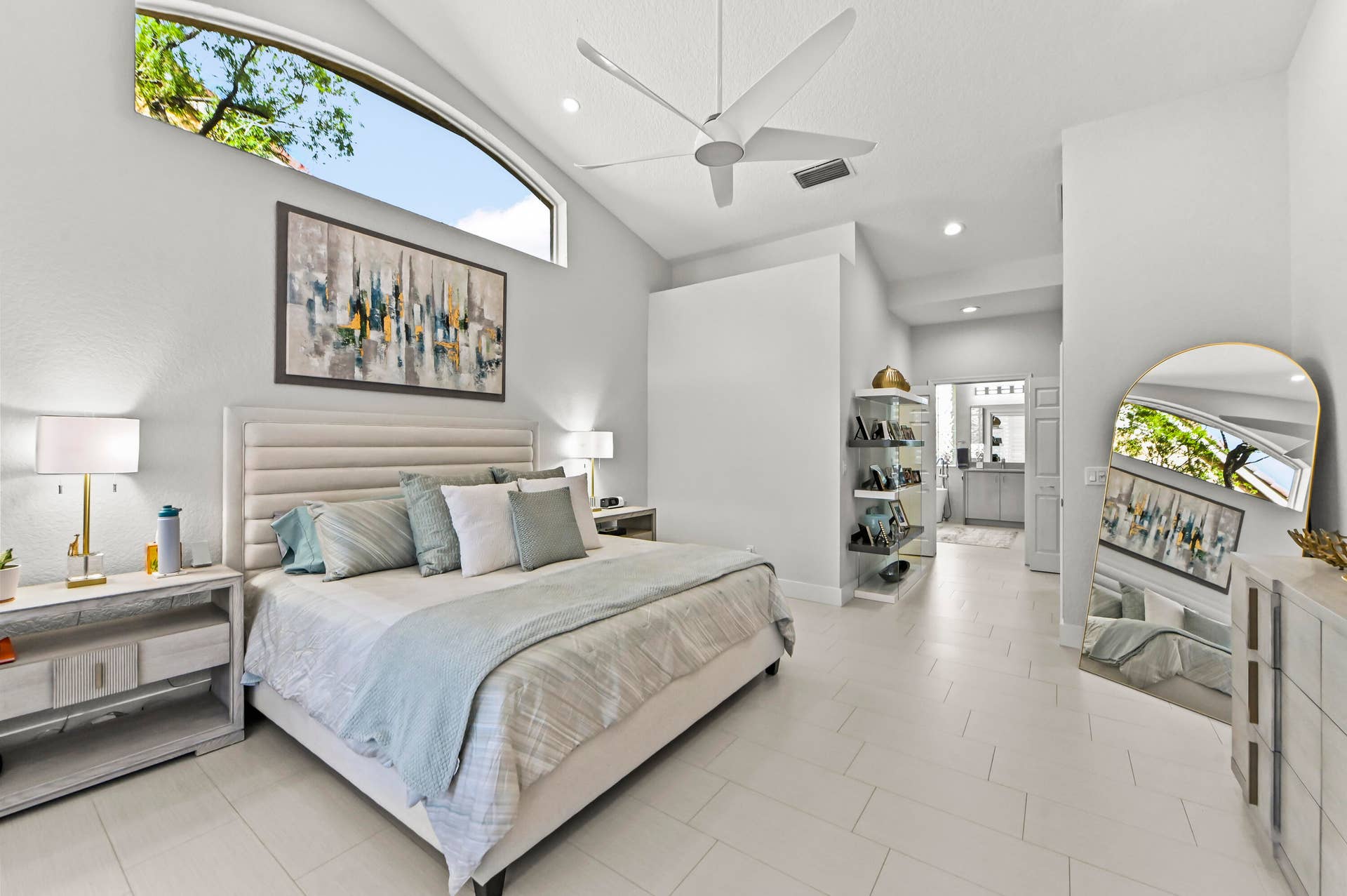 36 Bedroom 02