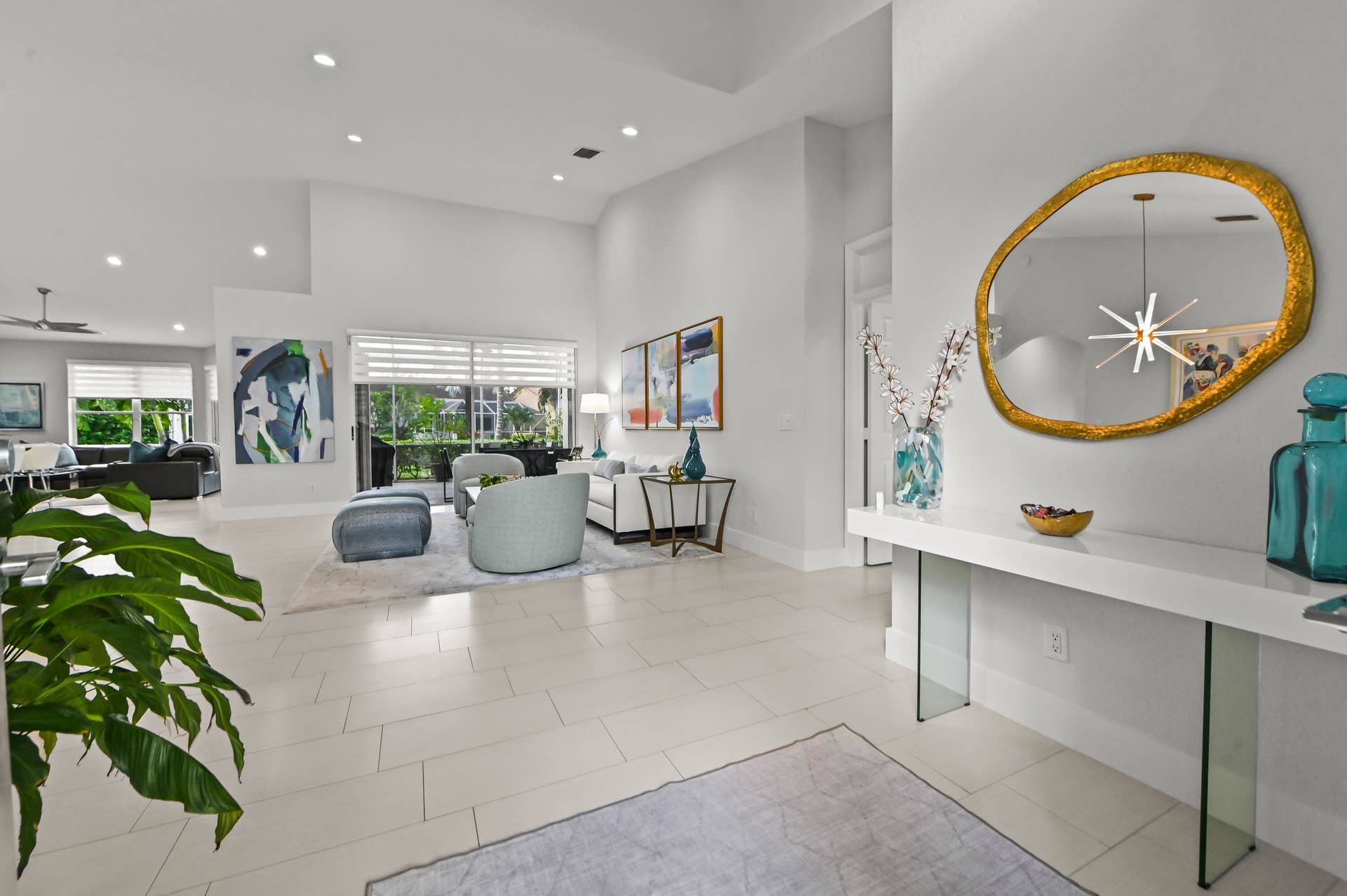 05 Foyer 01