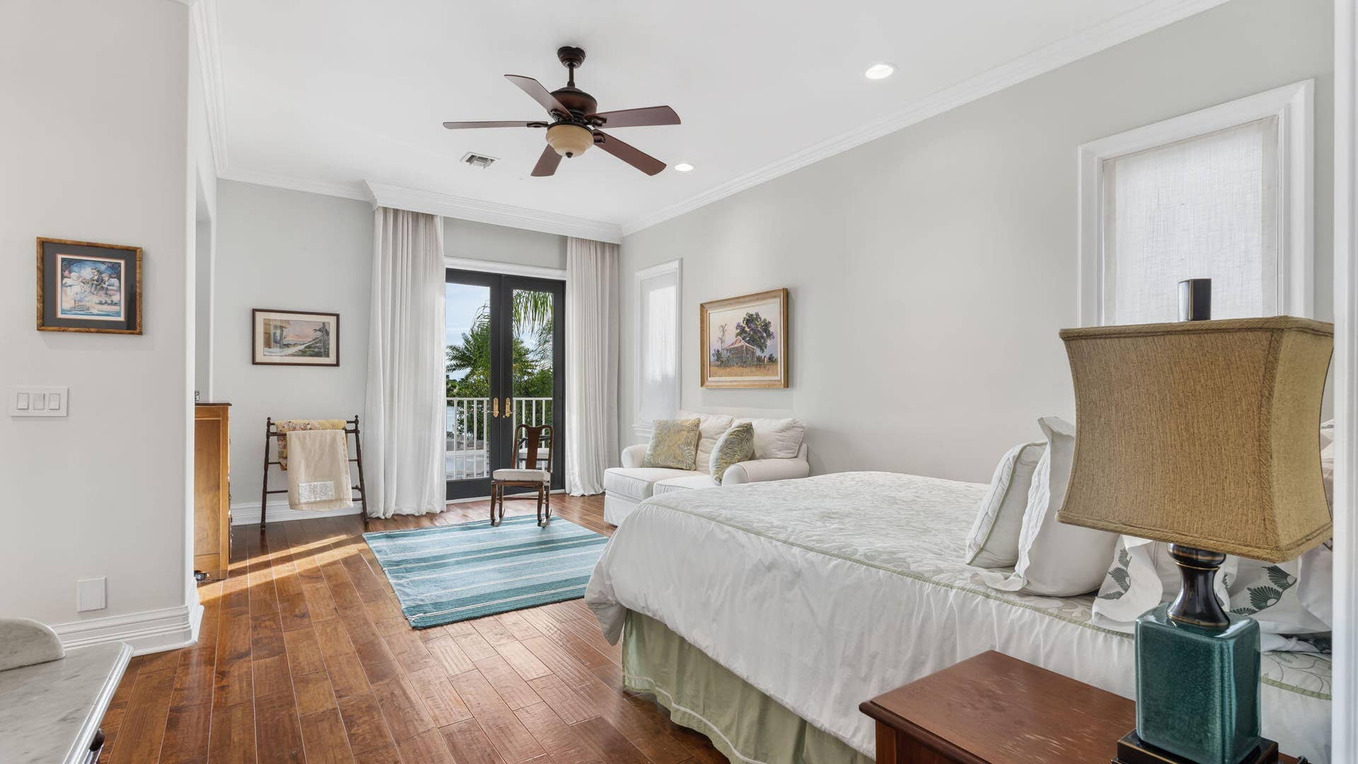 1014 Grand Court, Highland Beach, FL 33487 Guest Suite #4